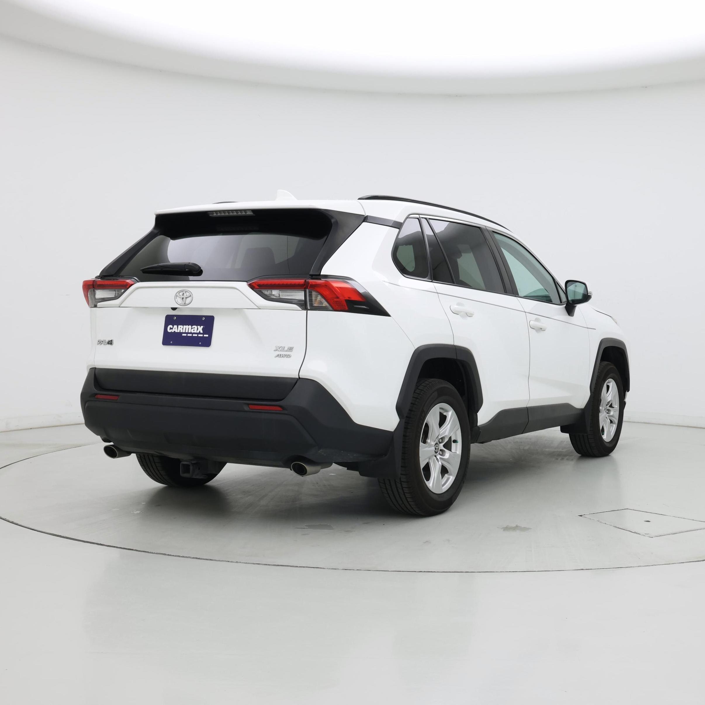 Thumbnail: 2021 Toyota RAV4 - 8