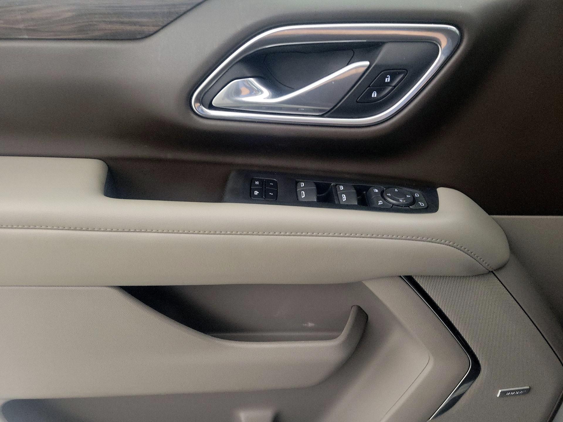 Thumbnail: 2023 Chevrolet Tahoe - 12