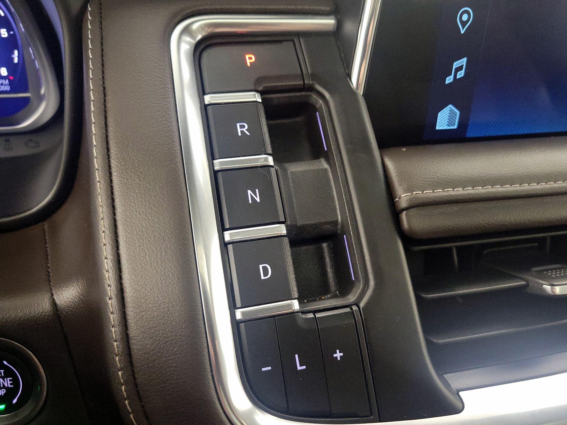 Thumbnail: 2023 Chevrolet Tahoe - 17