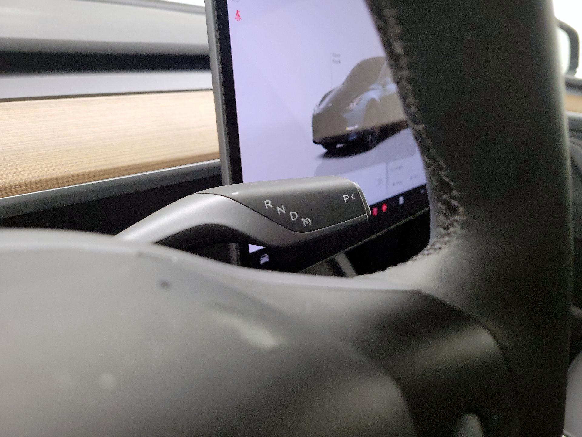 Thumbnail: 2025 Tesla Model Y - 17