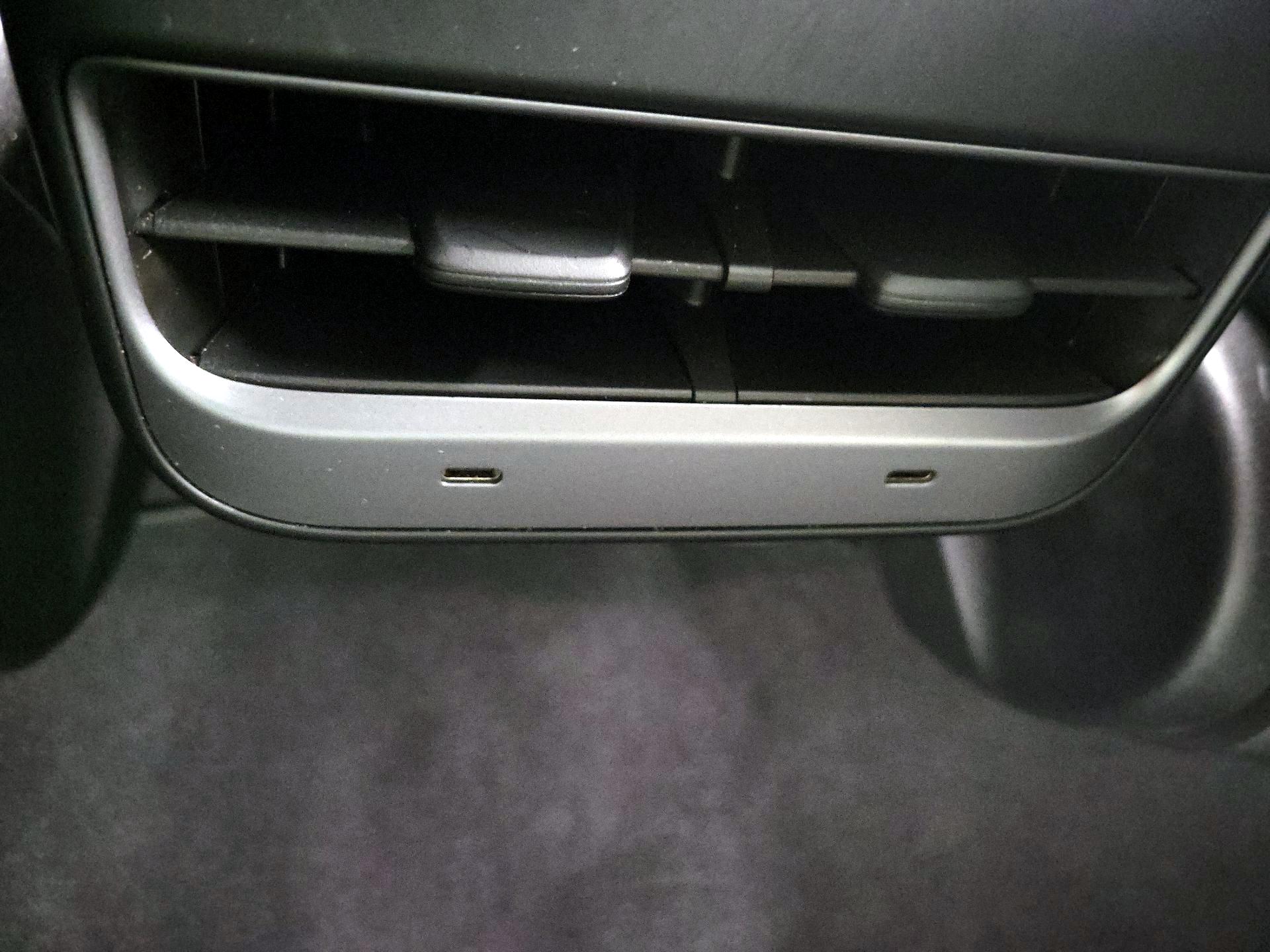 Thumbnail: 2025 Tesla Model Y - 18