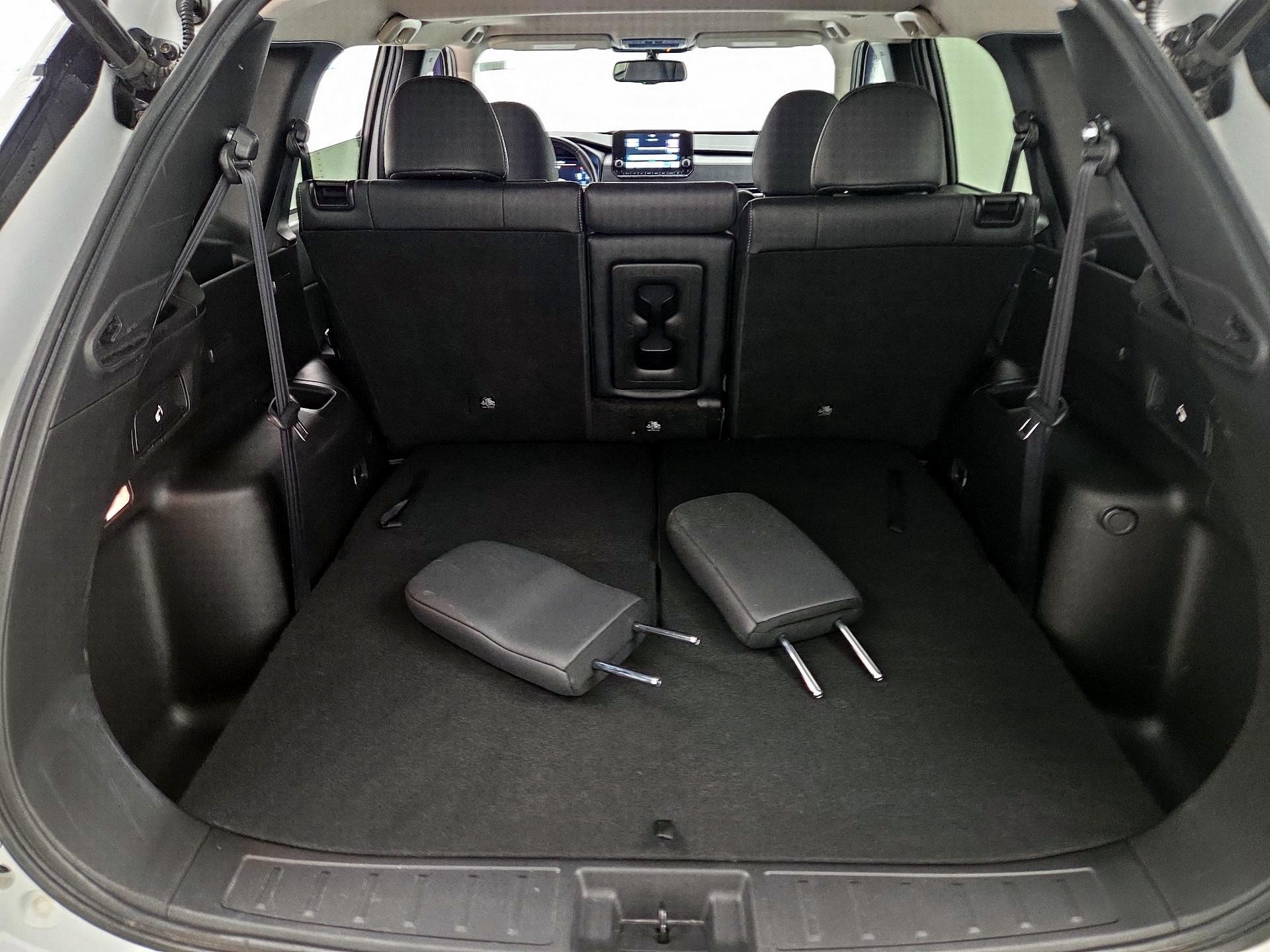 Thumbnail: 2024 Mitsubishi Outlander - 20