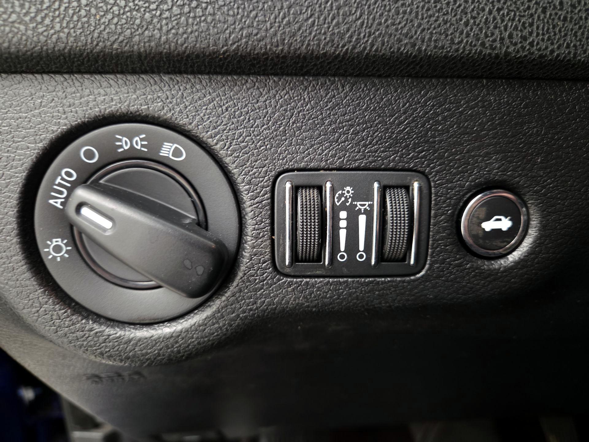 Thumbnail: 2021 Dodge Charger - 13