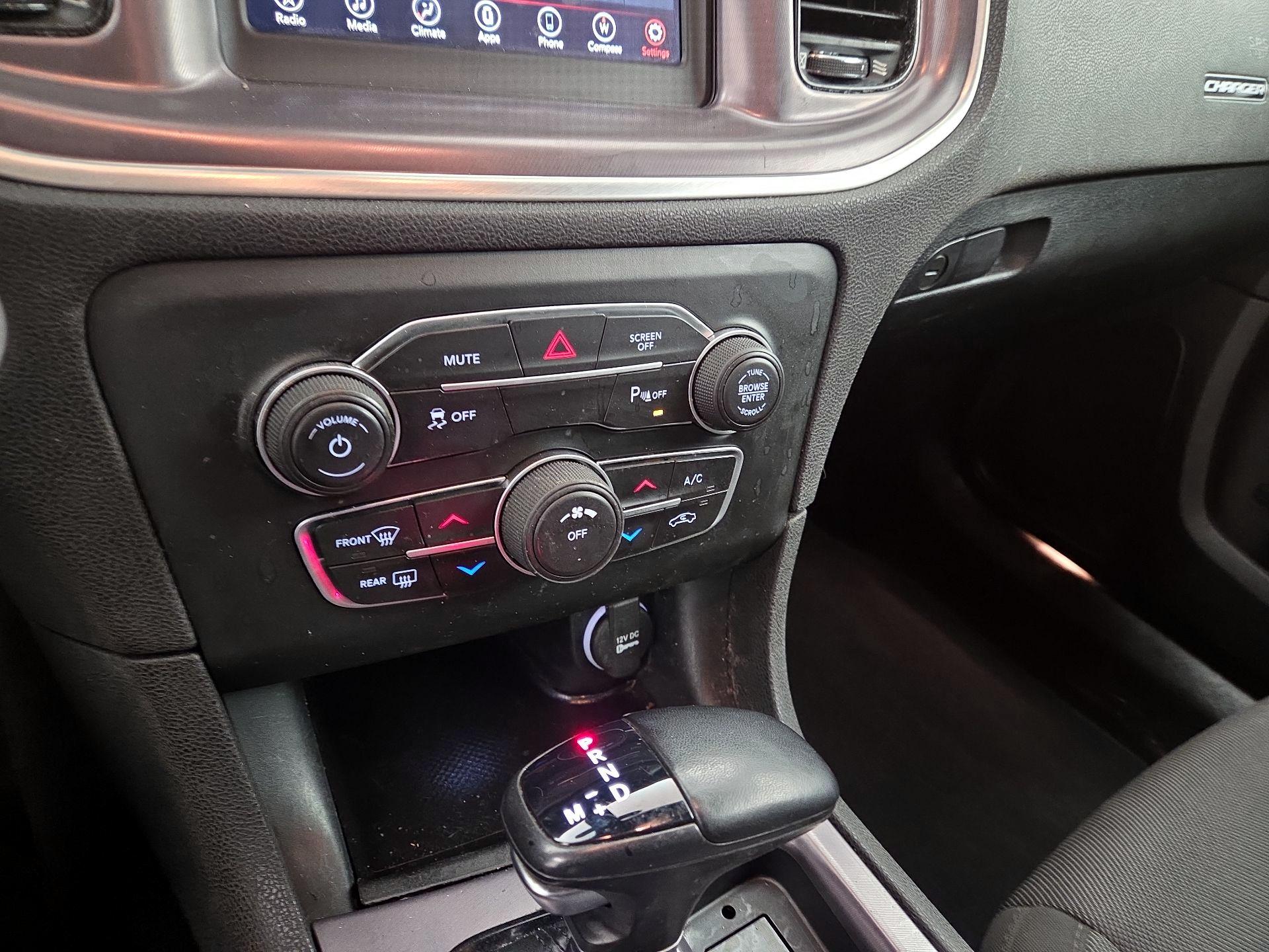 Thumbnail: 2021 Dodge Charger - 16