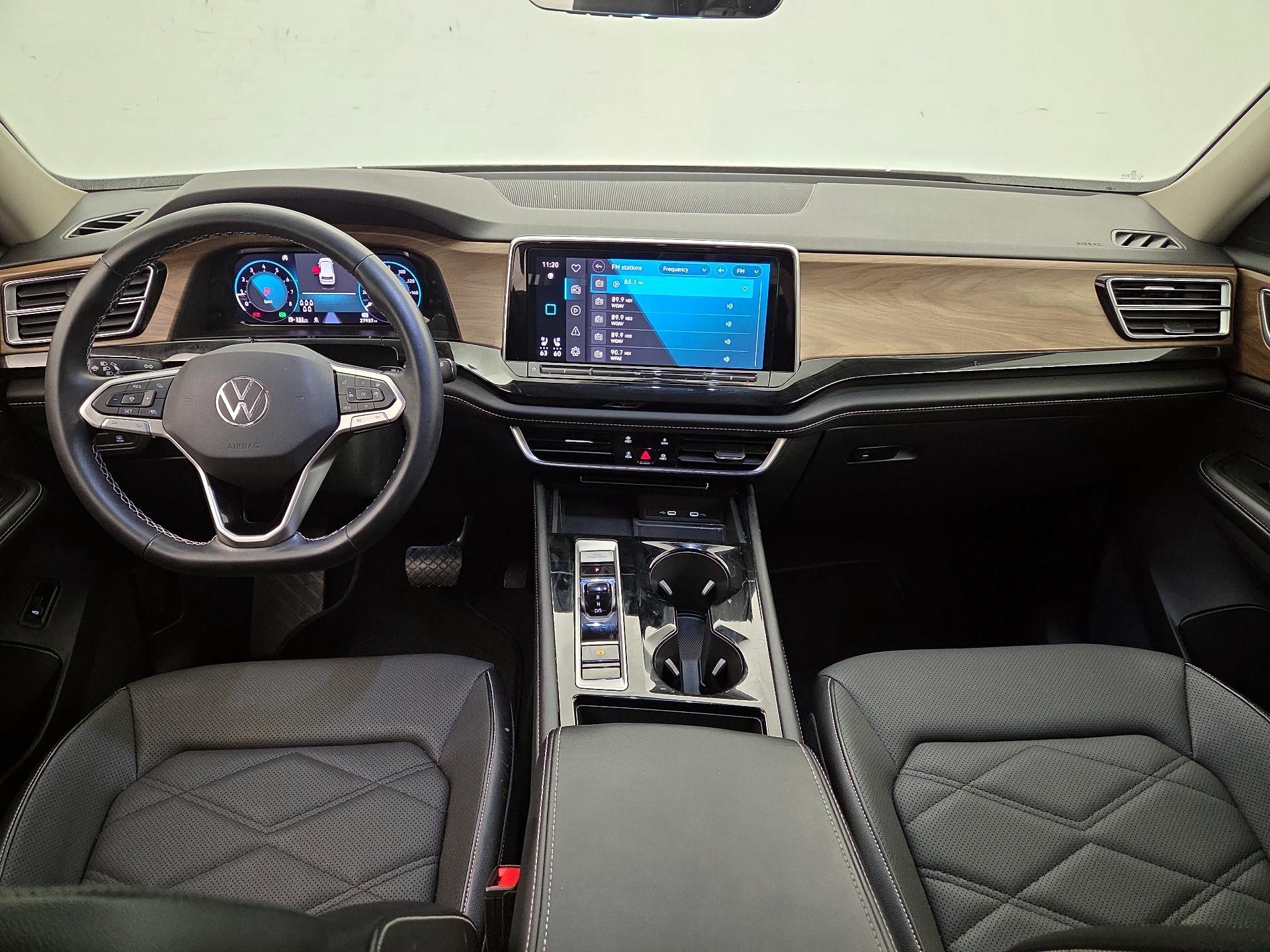 Thumbnail: 2024 Volkswagen Atlas - 9