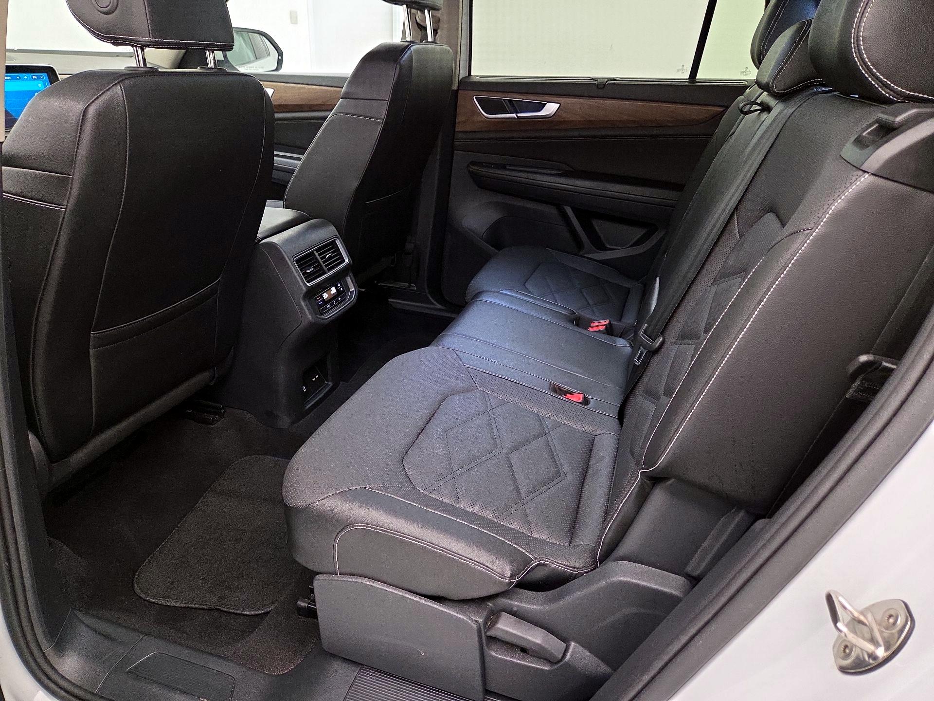 Thumbnail: 2024 Volkswagen Atlas - 20