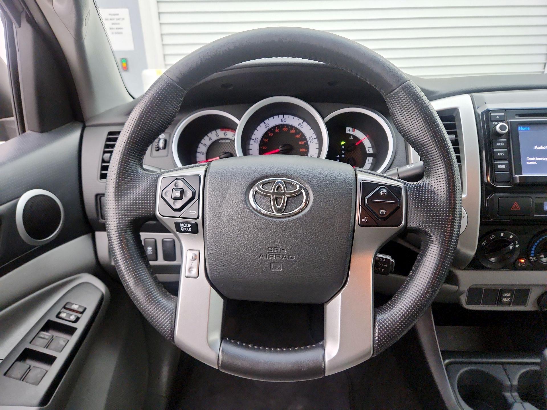 Thumbnail: 2014 Toyota Tacoma - 10