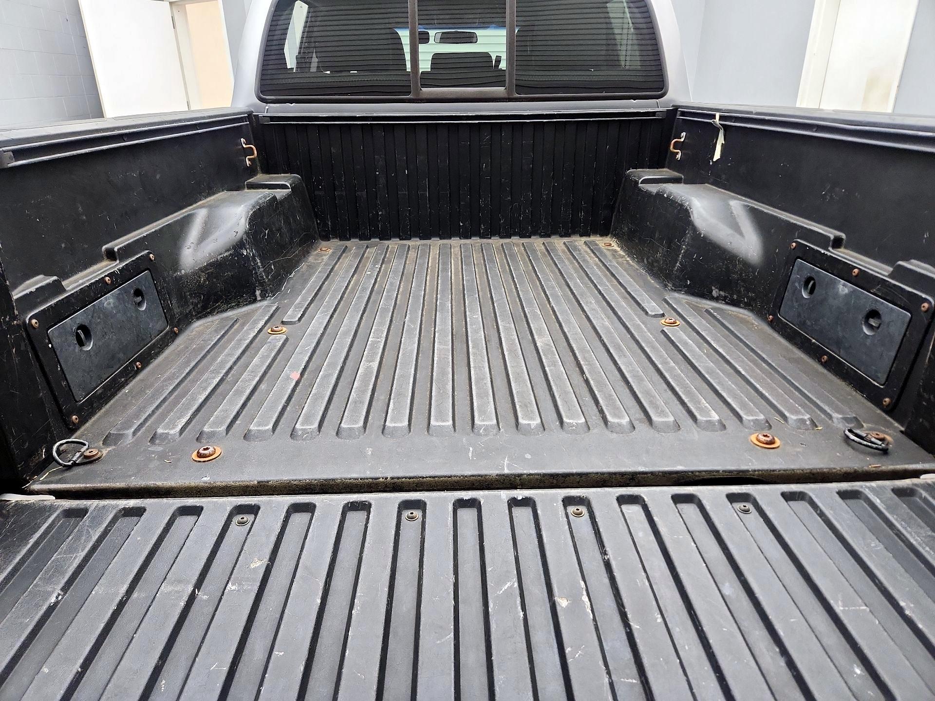 Thumbnail: 2014 Toyota Tacoma - 20