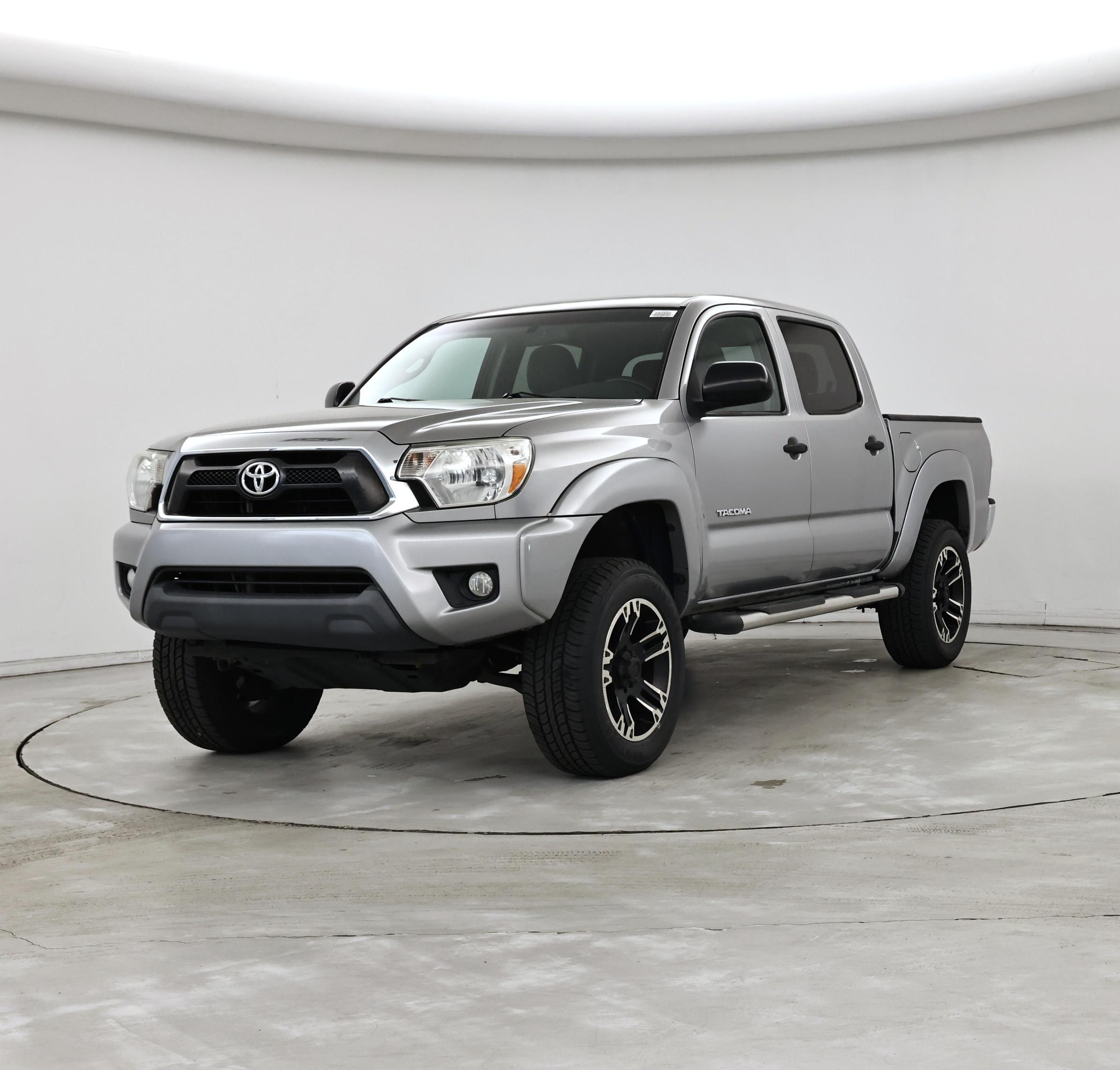 Thumbnail: 2014 Toyota Tacoma - 4