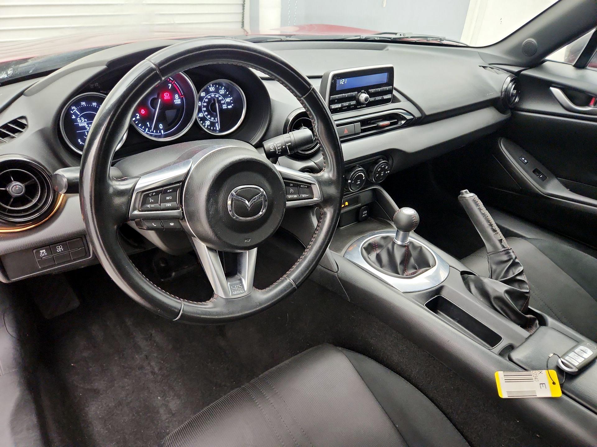 Thumbnail: 2017 Mazda MX-5 Miata - 9