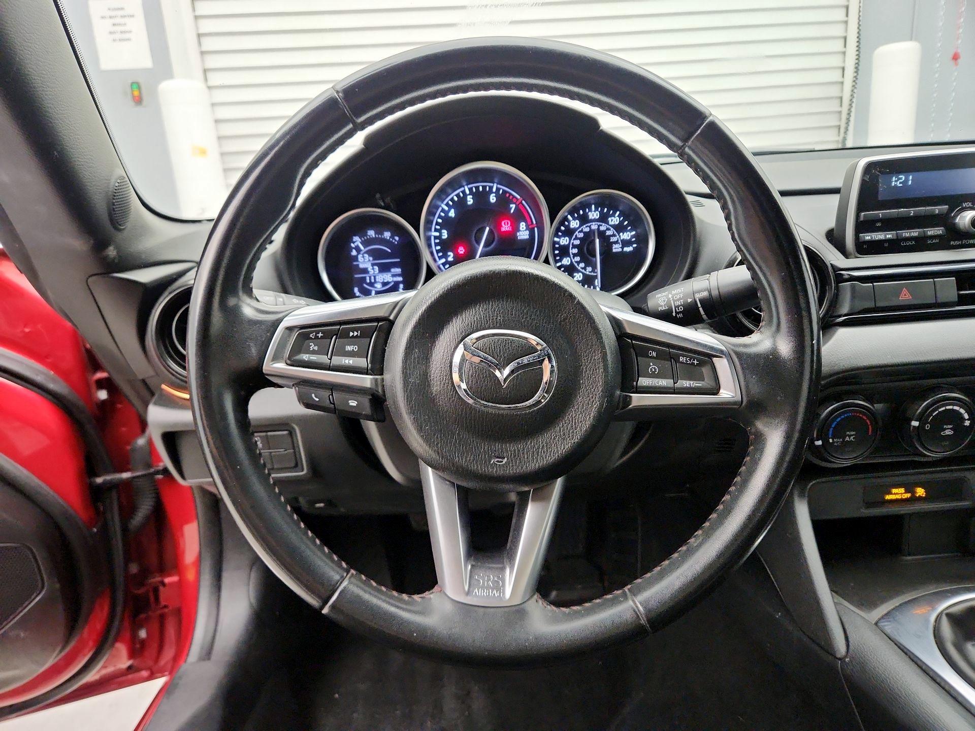 Thumbnail: 2017 Mazda MX-5 Miata - 10