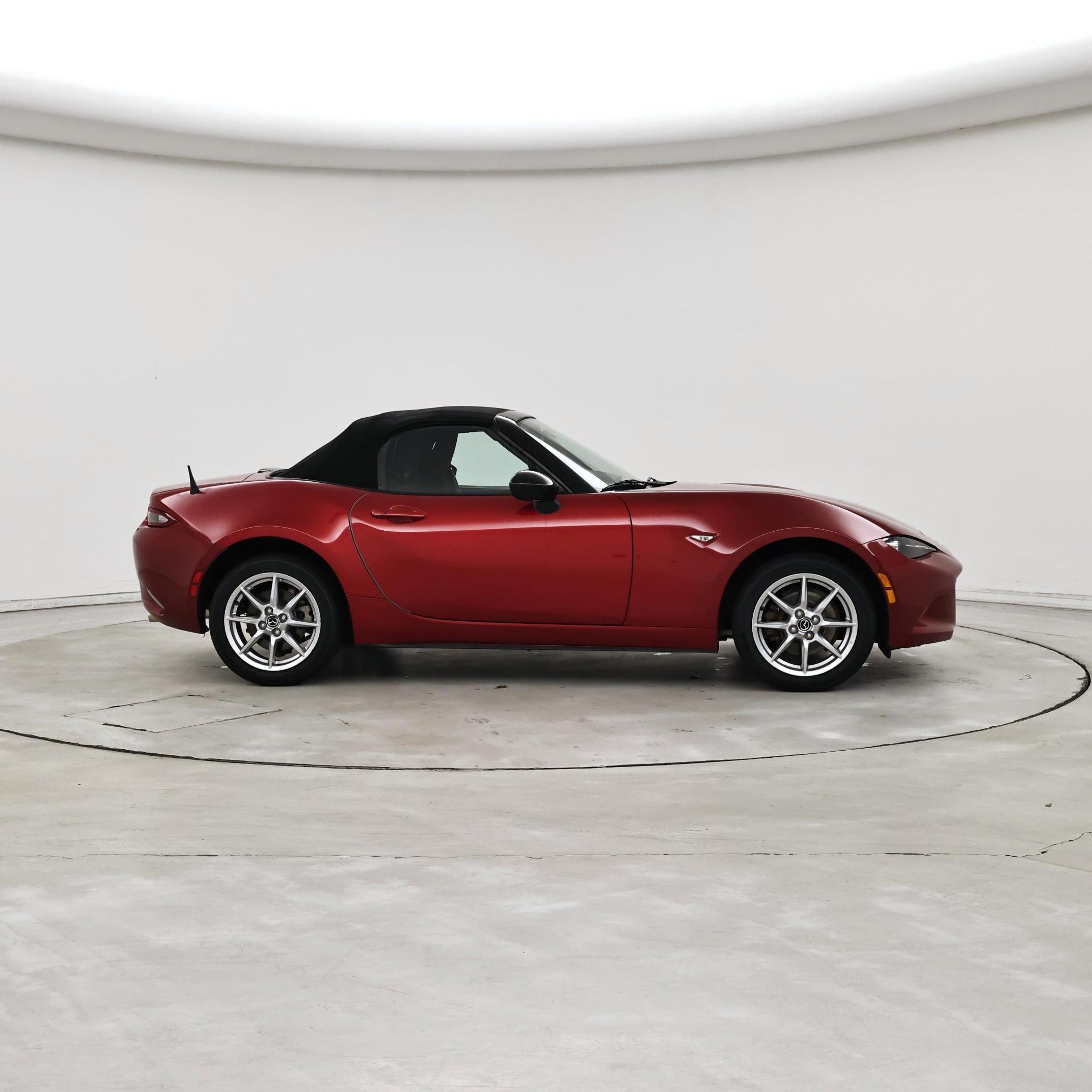 Thumbnail: 2017 Mazda MX-5 Miata - 7