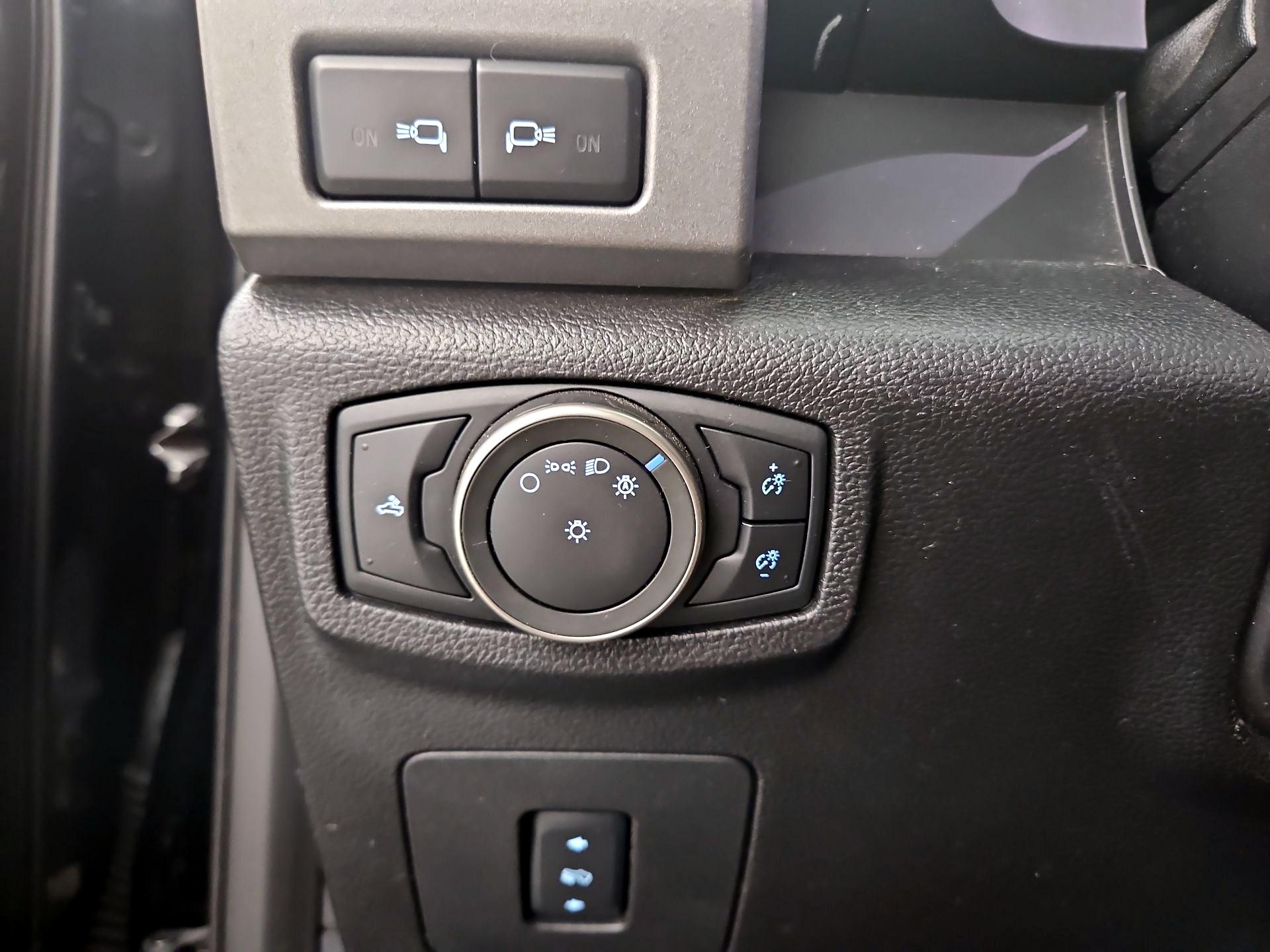 Thumbnail: 2018 Ford F-150 - 13