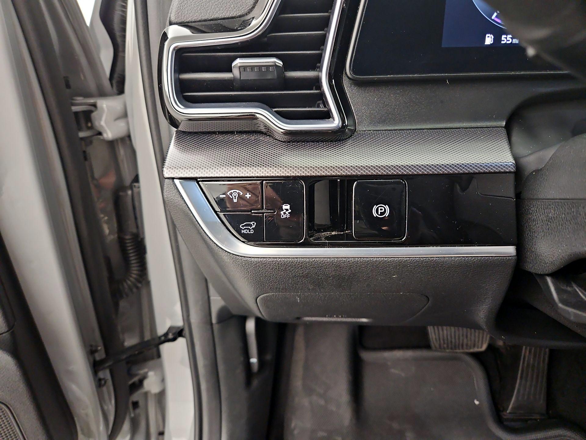 Thumbnail: 2023 Kia Sportage - 13