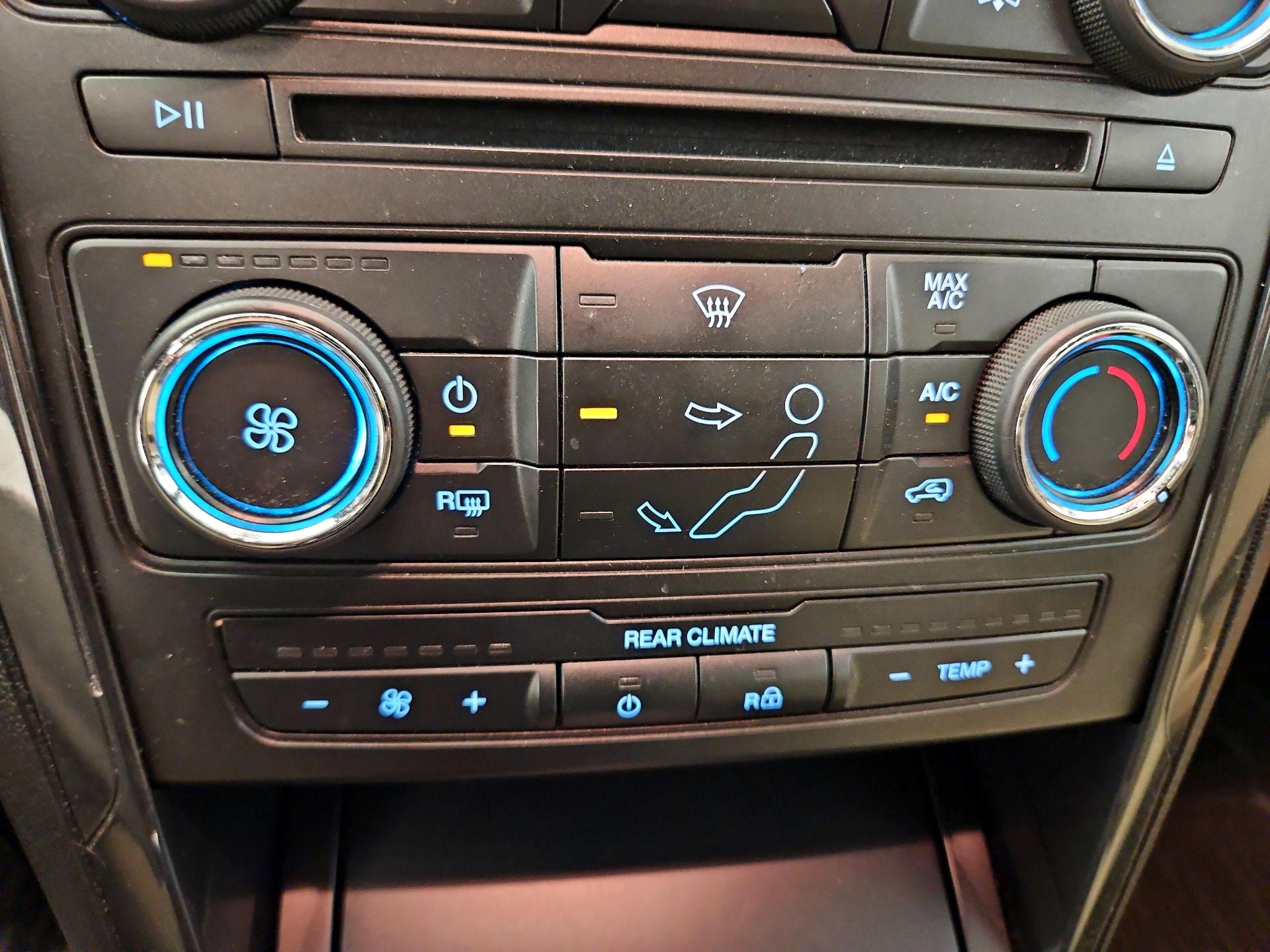 Thumbnail: 2017 Ford Explorer - 16