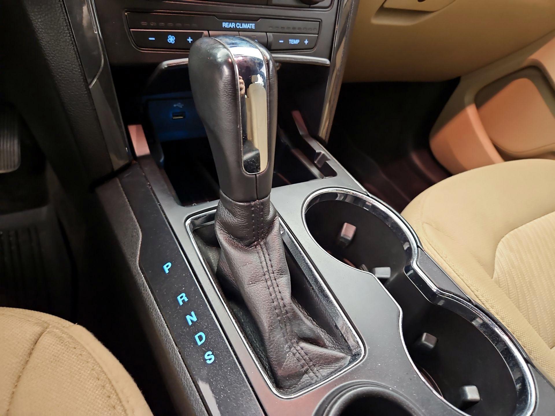 Thumbnail: 2017 Ford Explorer - 17