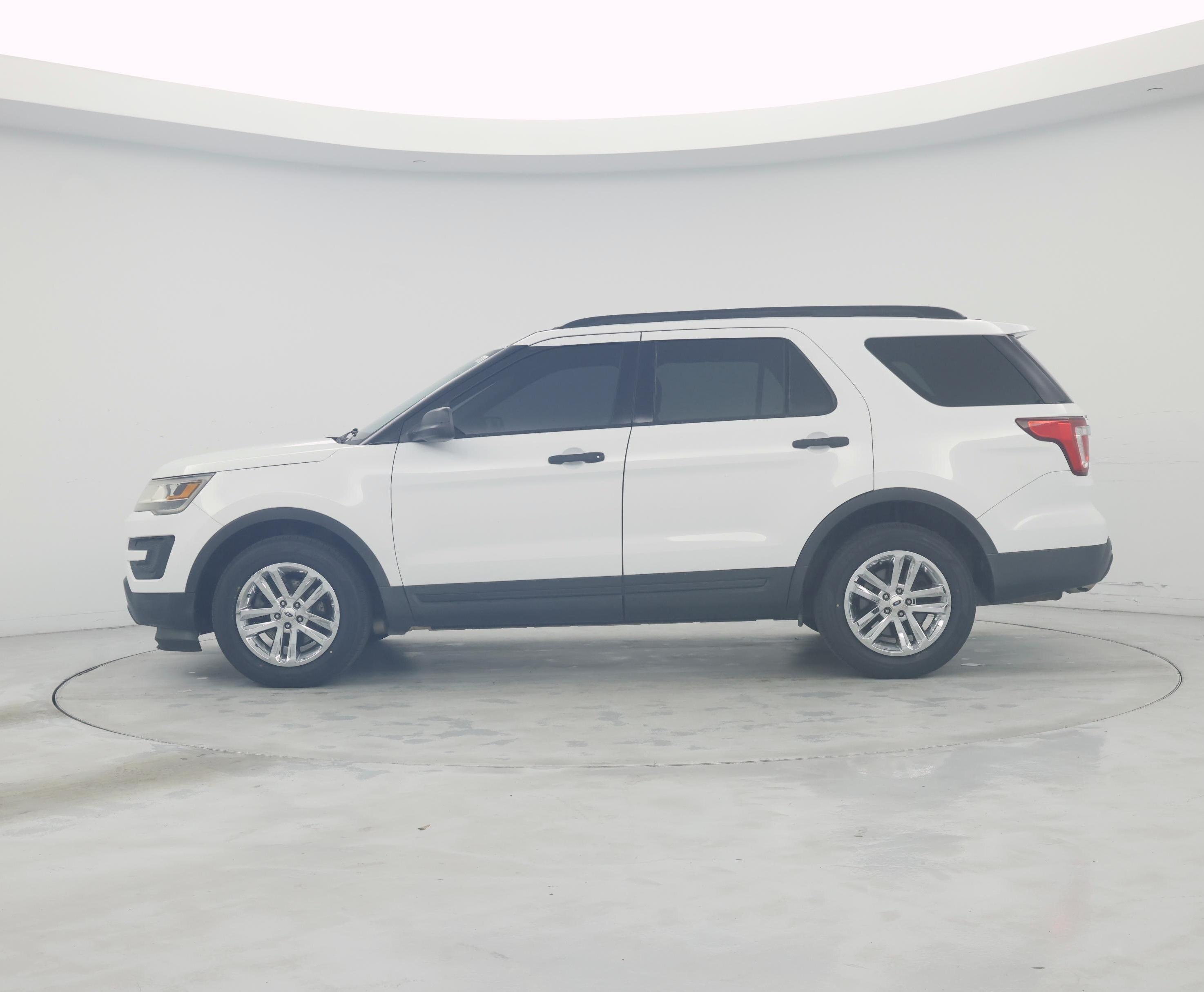 Thumbnail: 2017 Ford Explorer - 3