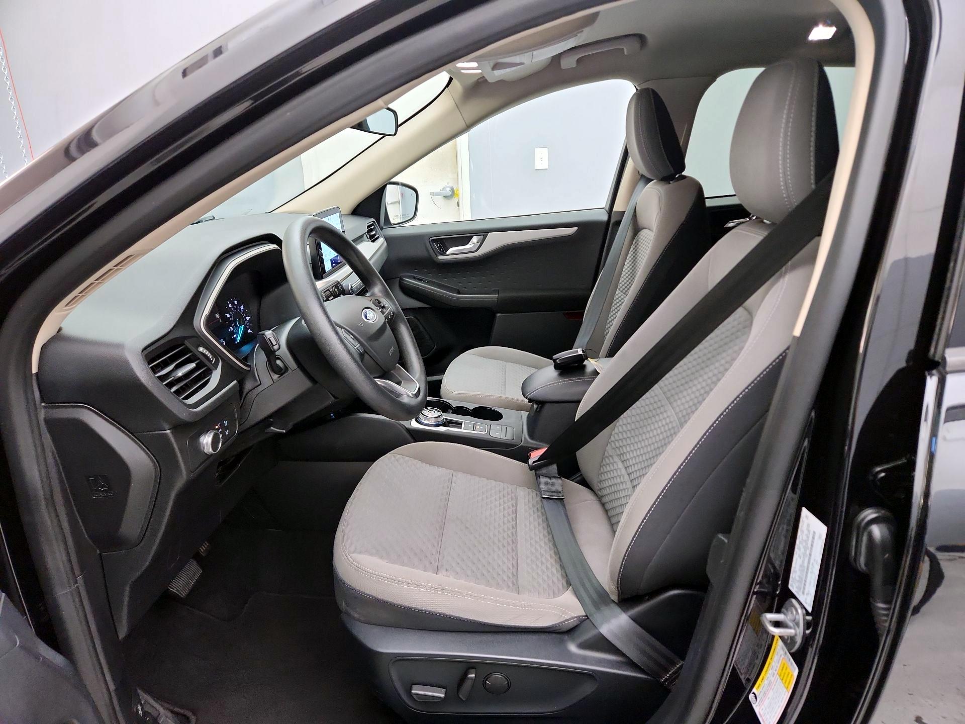 Thumbnail: 2020 Ford Escape - 11