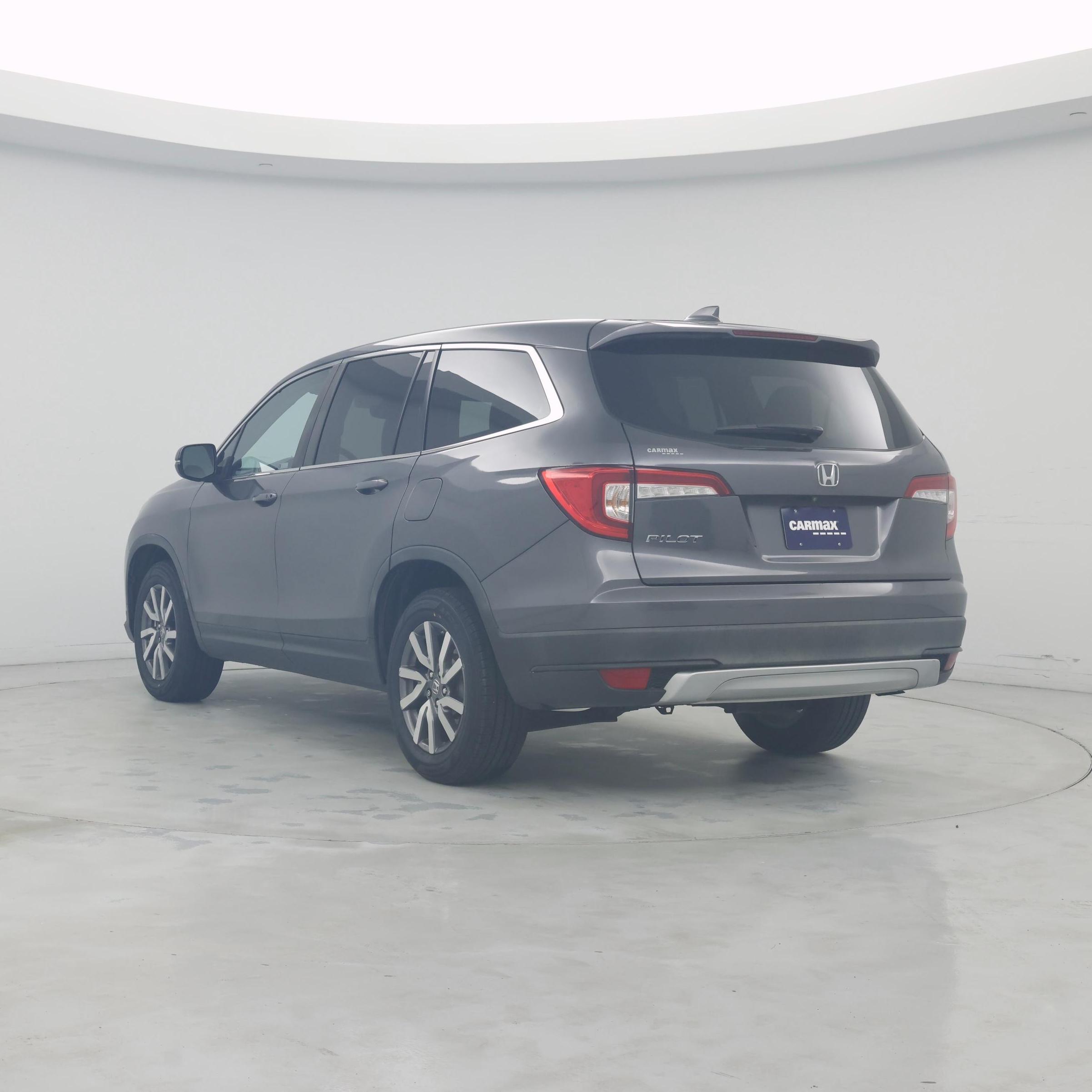 Thumbnail: 2019 Honda Pilot - 2