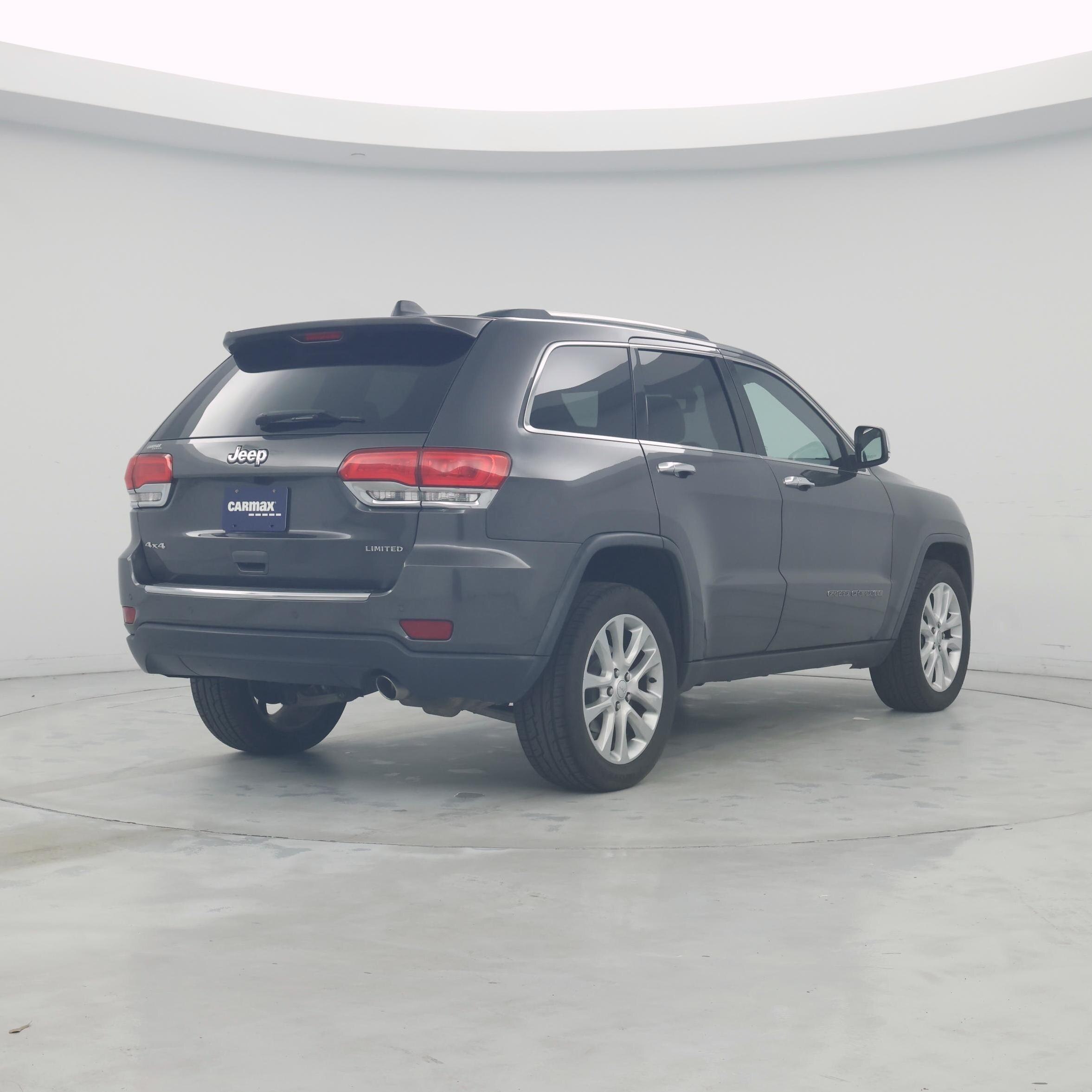 Thumbnail: 2017 Jeep Grand Cherokee - 8