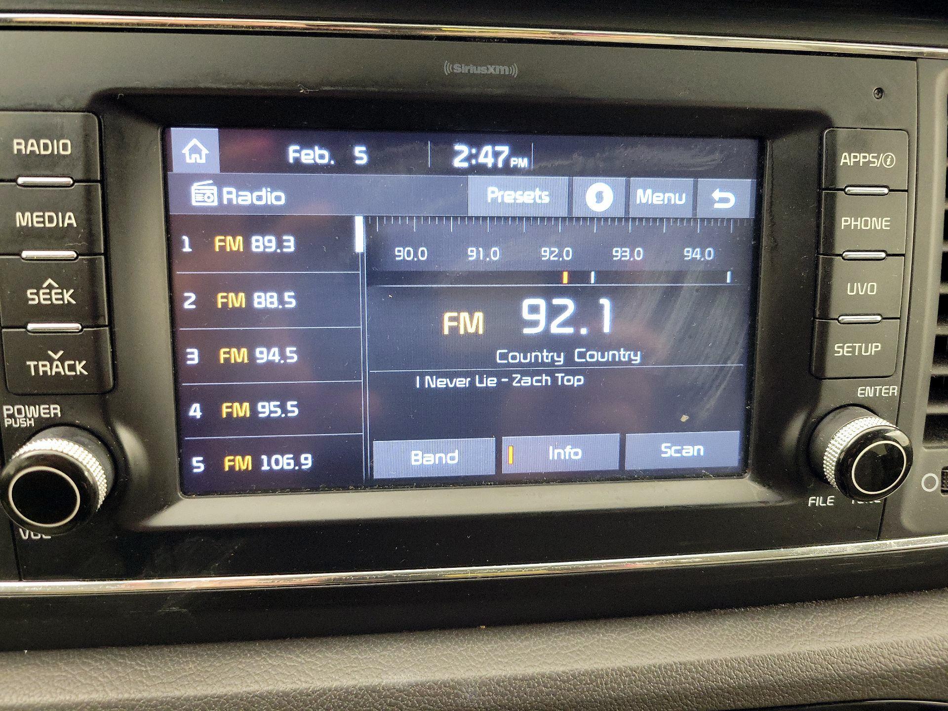 Thumbnail: 2017 Kia Sedona - 15