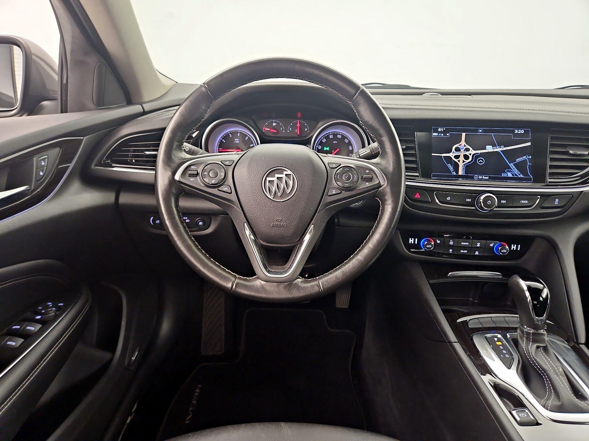 Thumbnail: 2018 Buick Regal - 10