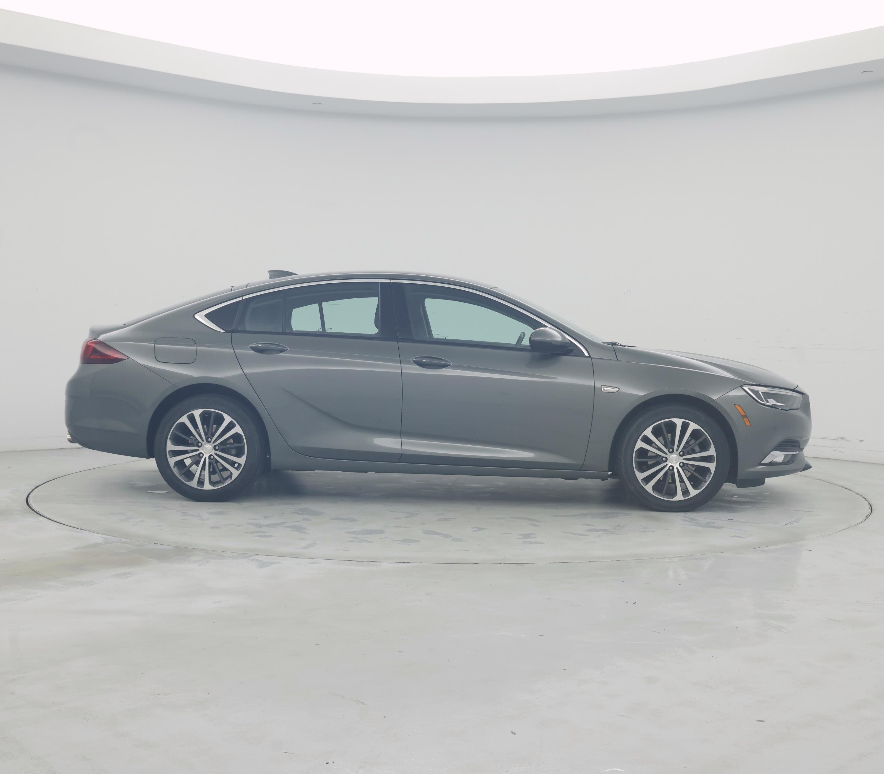 Thumbnail: 2018 Buick Regal - 7