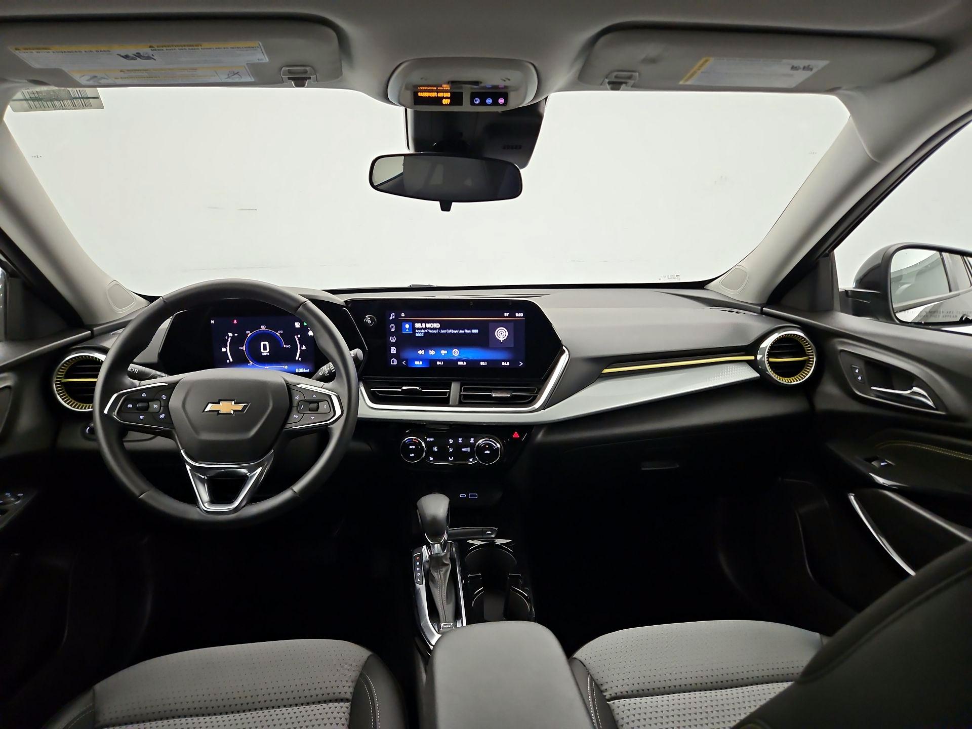 Thumbnail: 2024 Chevrolet Trax - 9