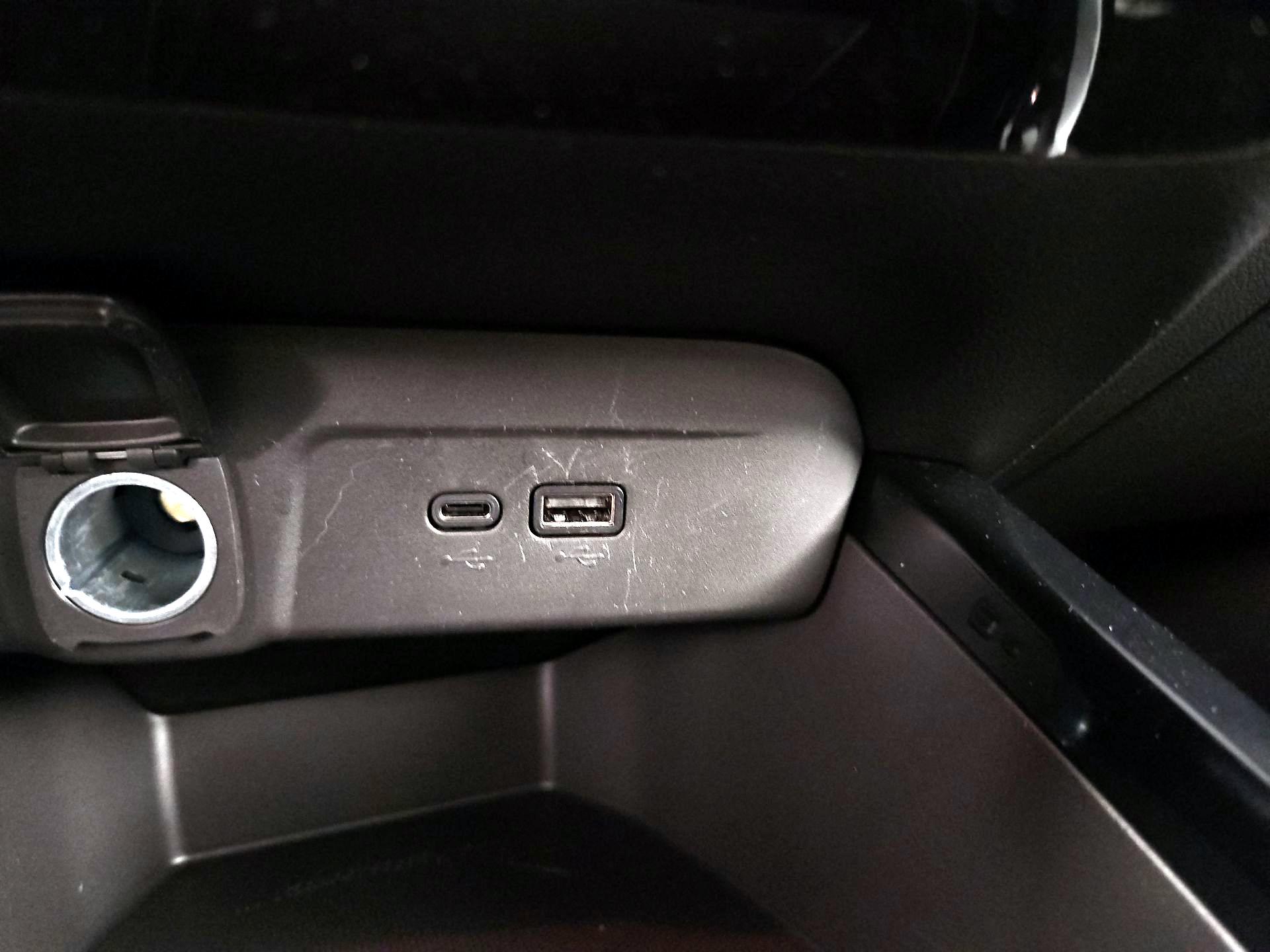 Thumbnail: 2024 Chevrolet Trax - 18