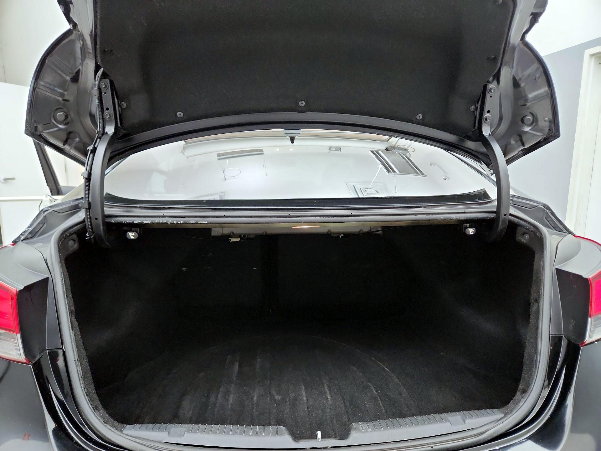 Thumbnail: 2016 Hyundai Elantra - 19