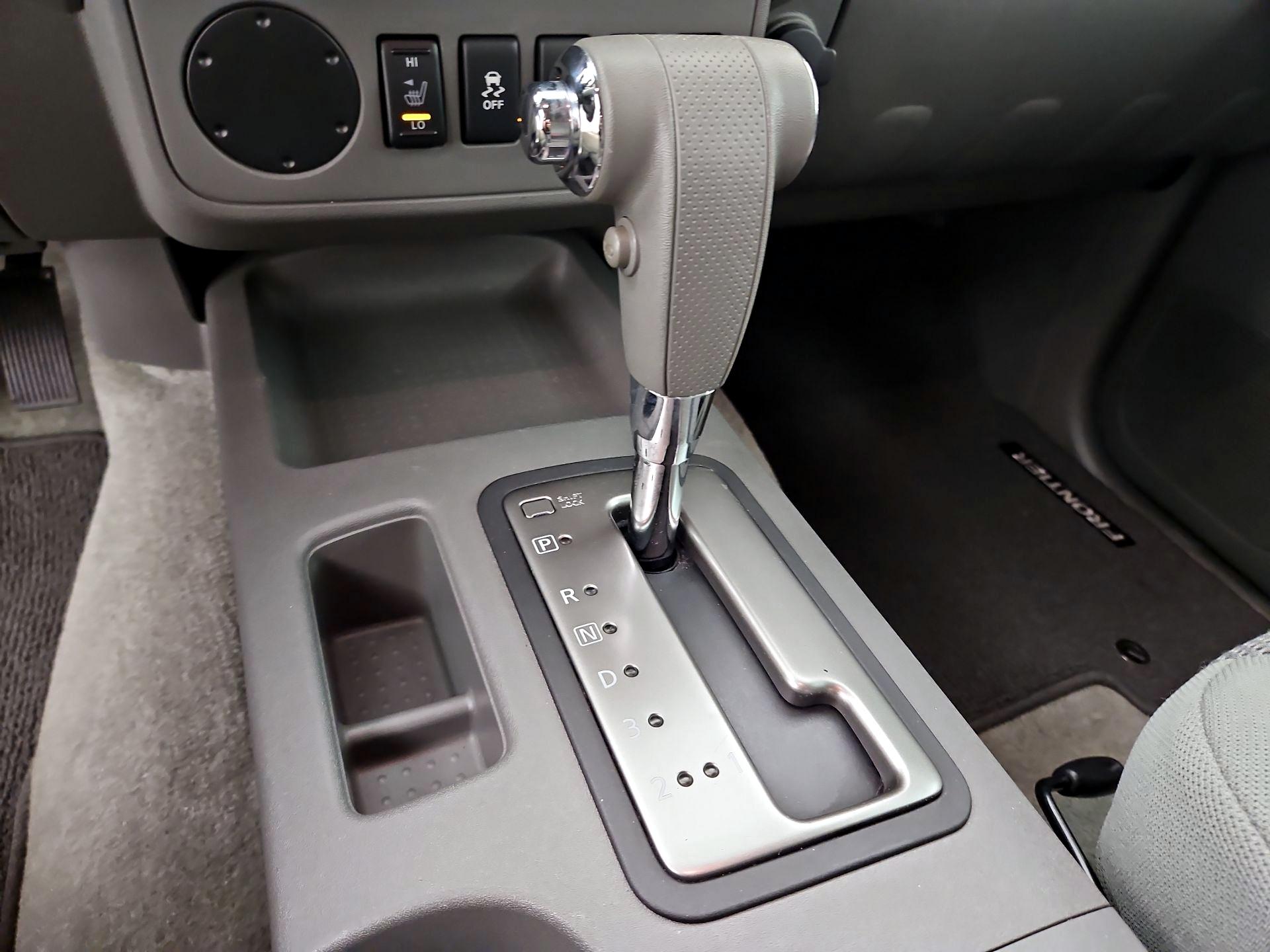 Thumbnail: 2015 Nissan Frontier - 17