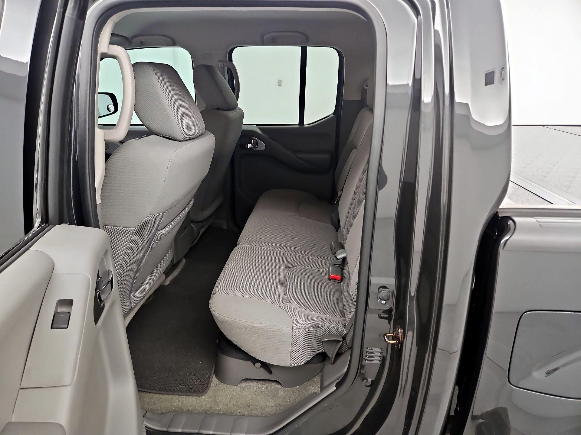 Thumbnail: 2015 Nissan Frontier - 18