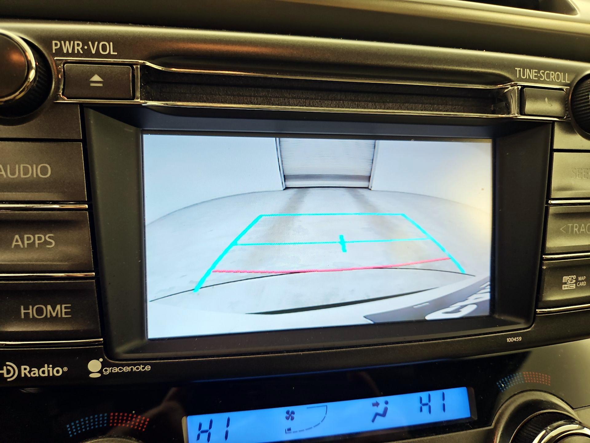 Thumbnail: 2015 Toyota RAV4 - 15