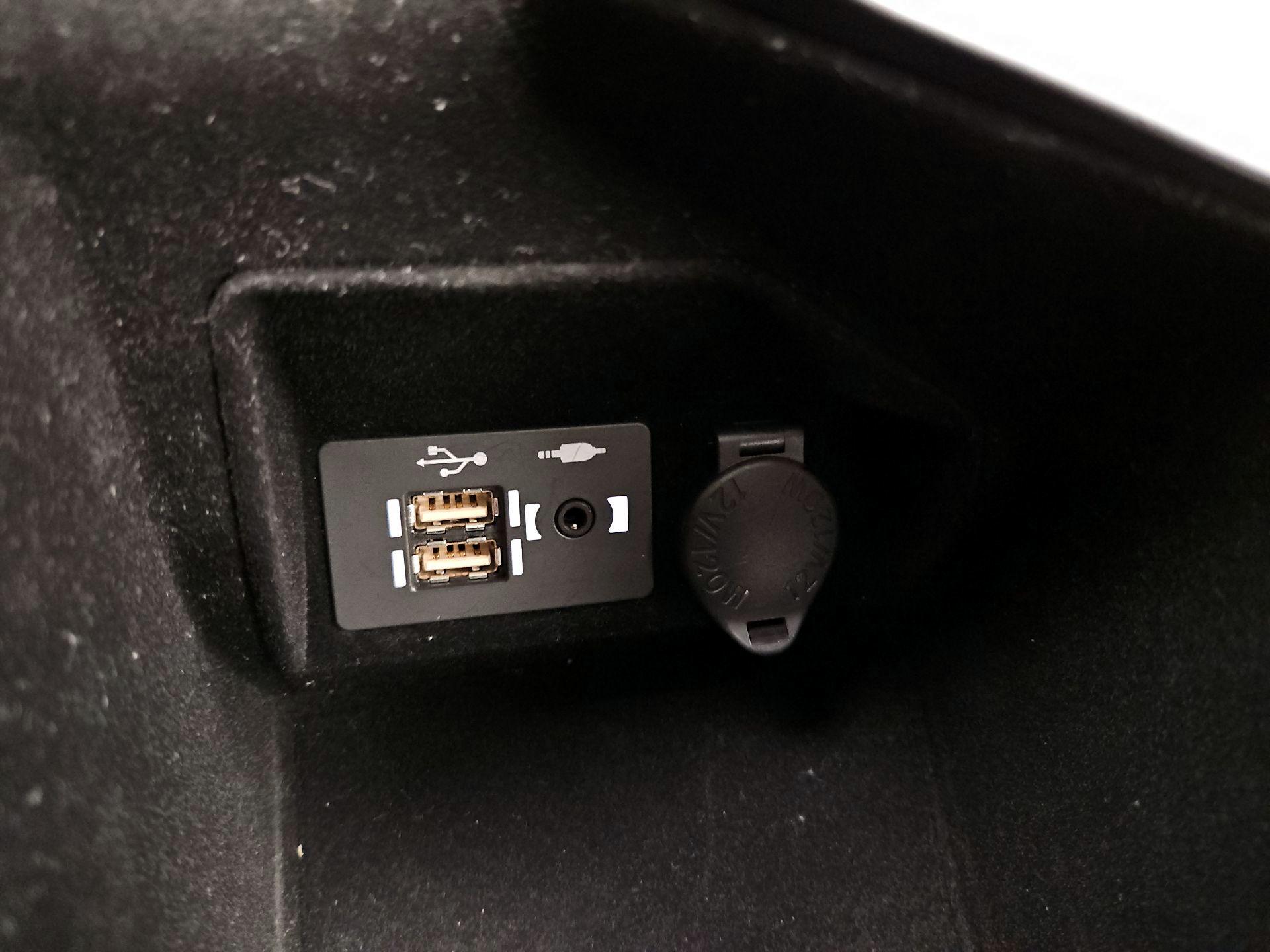 Thumbnail: 2025 Lexus IS - 18