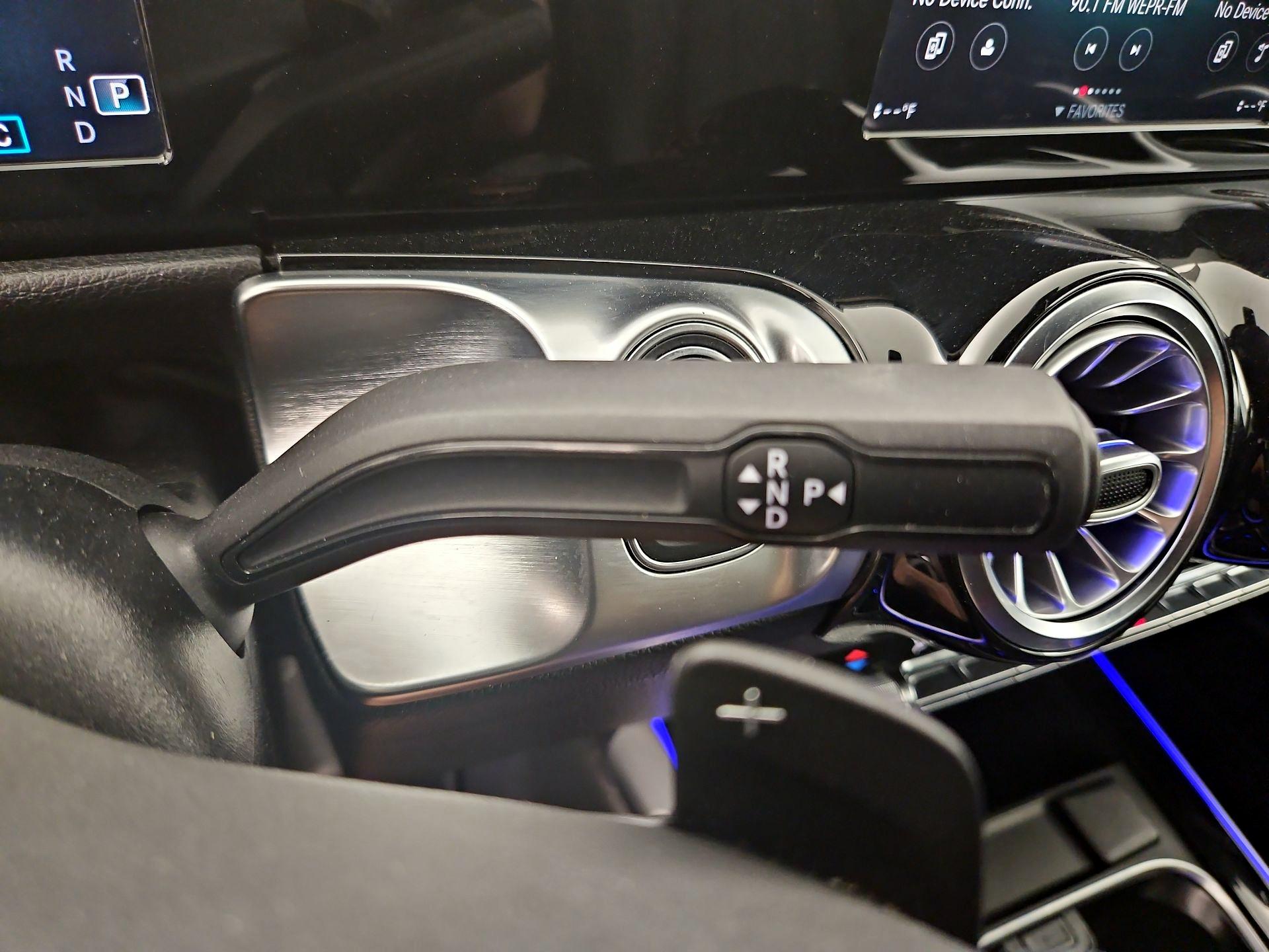 Thumbnail: 2021 Mercedes-Benz GLB - 17