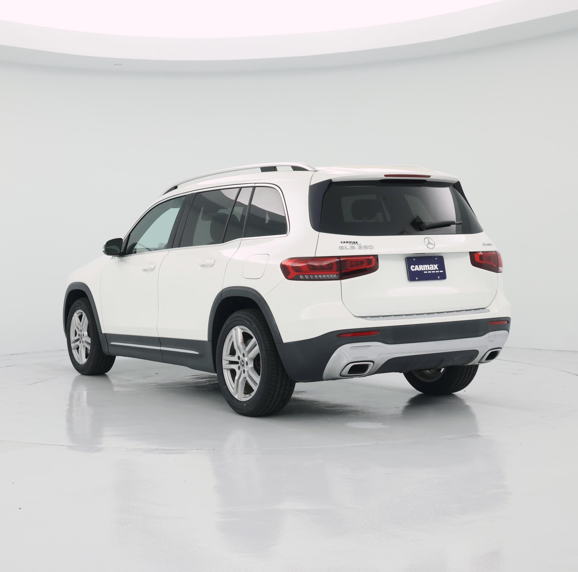 Thumbnail: 2021 Mercedes-Benz GLB - 2