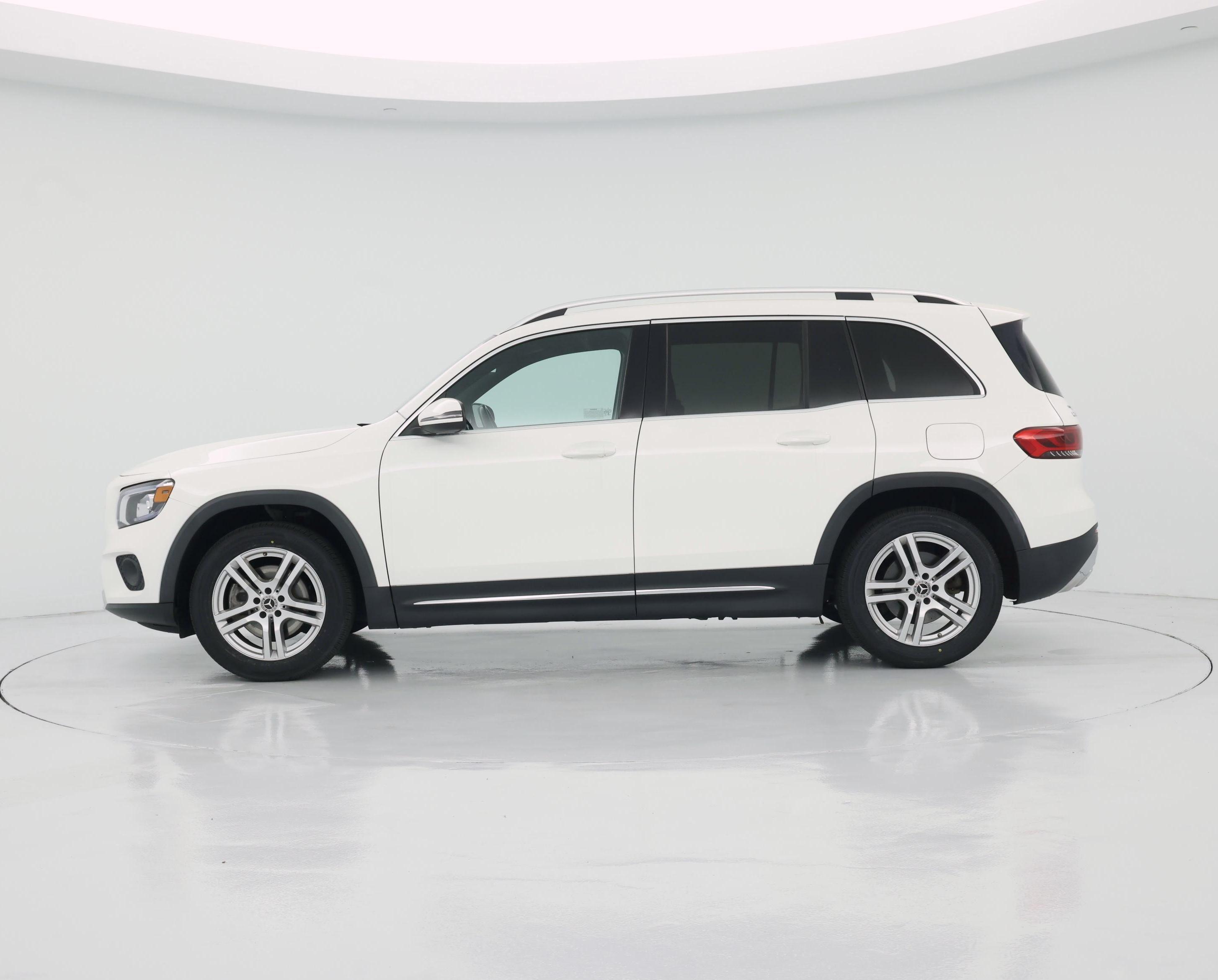 Thumbnail: 2021 Mercedes-Benz GLB - 3