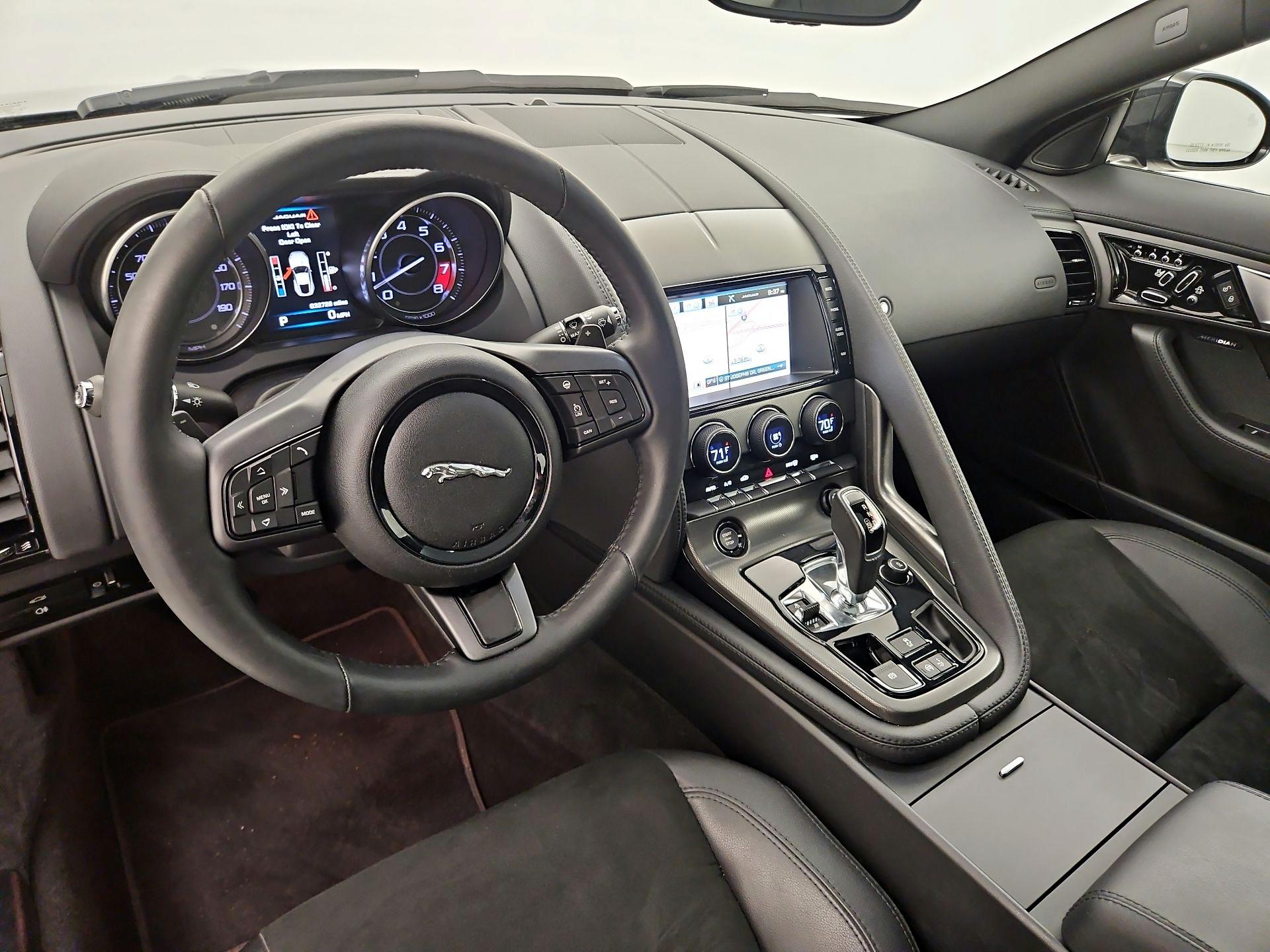 Thumbnail: 2015 Jaguar F-Type - 9