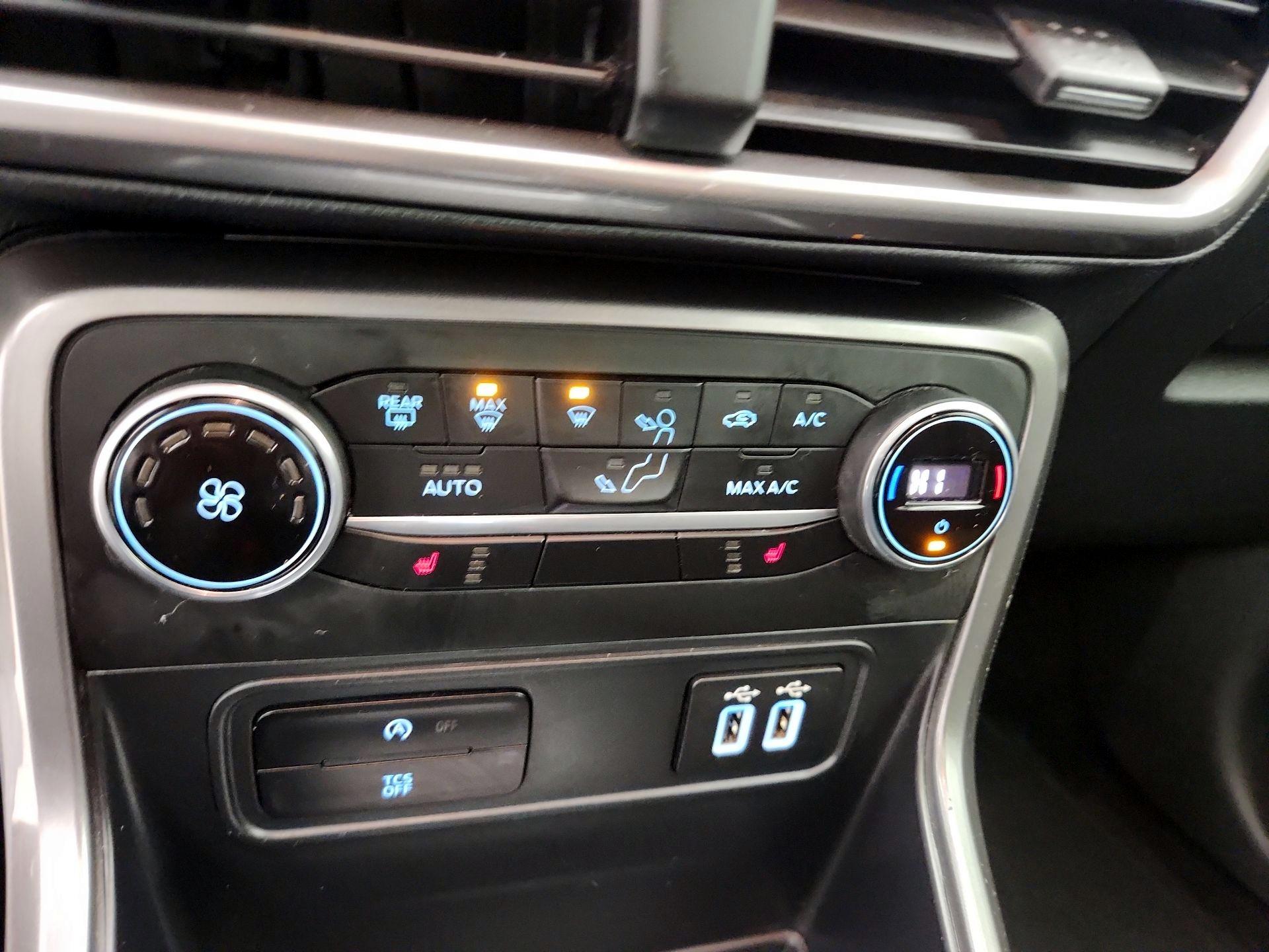 Thumbnail: 2021 Ford EcoSport - 16