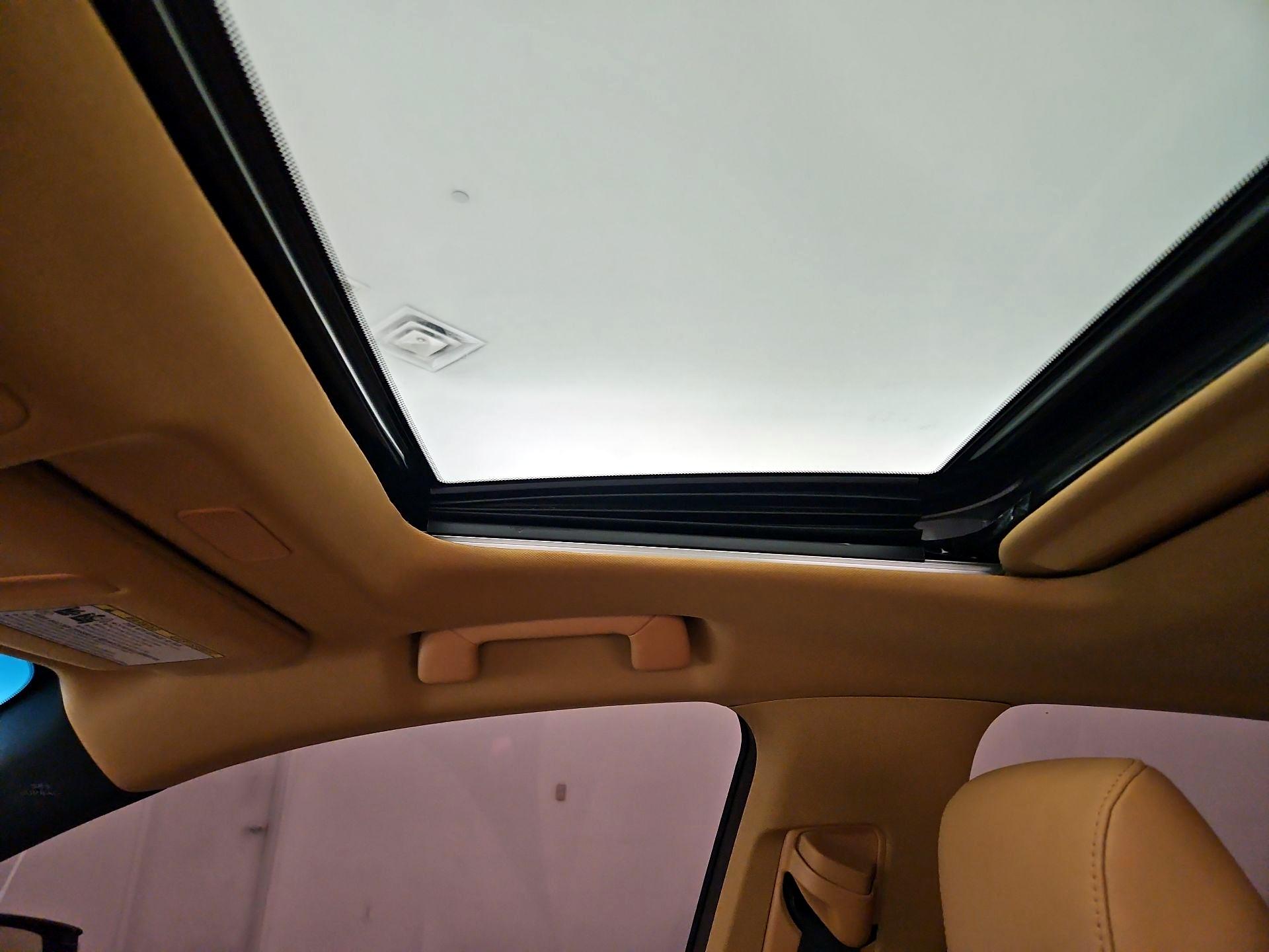 Thumbnail: 2023 Lexus ES - 19