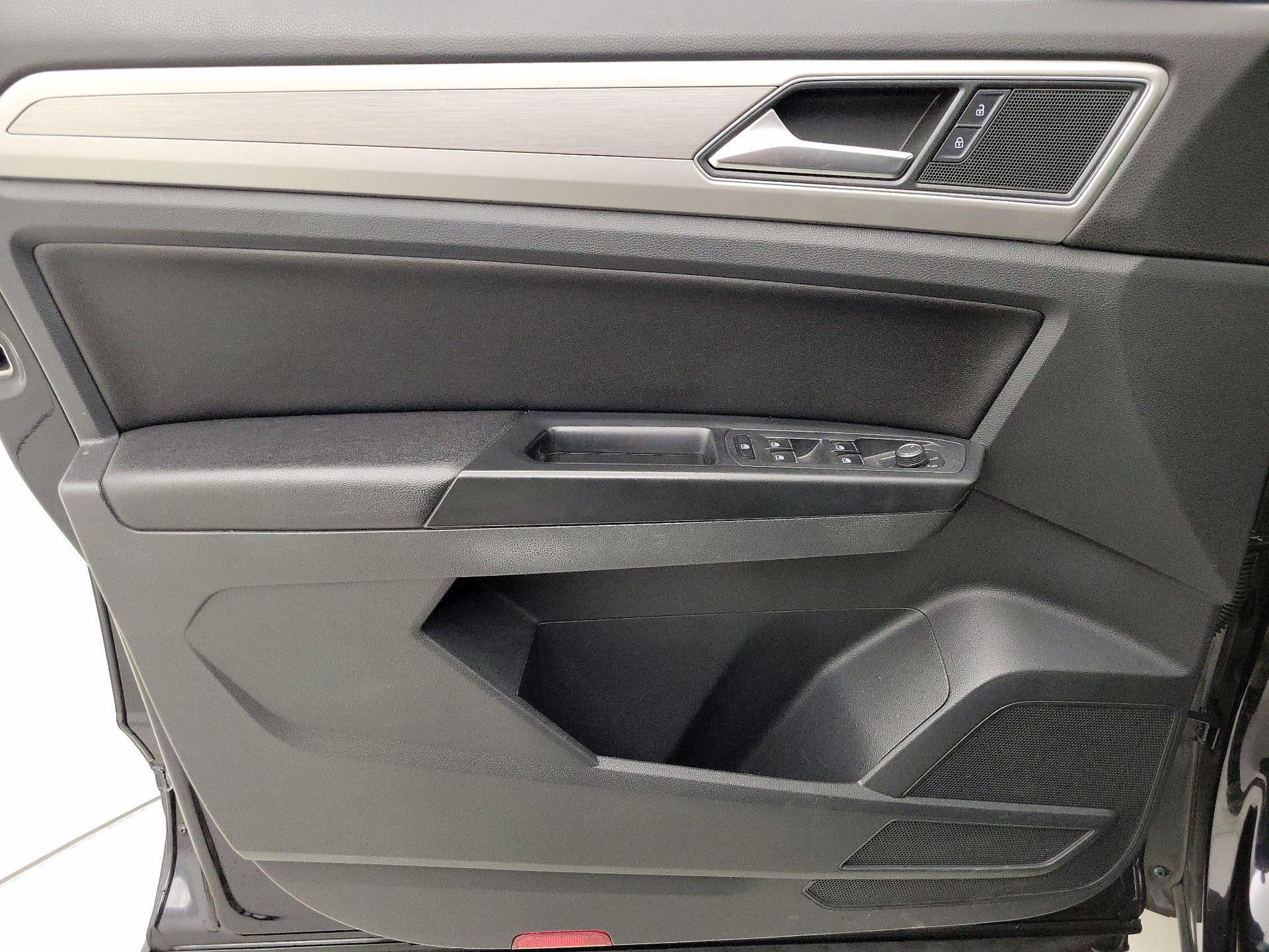 Thumbnail: 2018 Volkswagen Atlas - 12