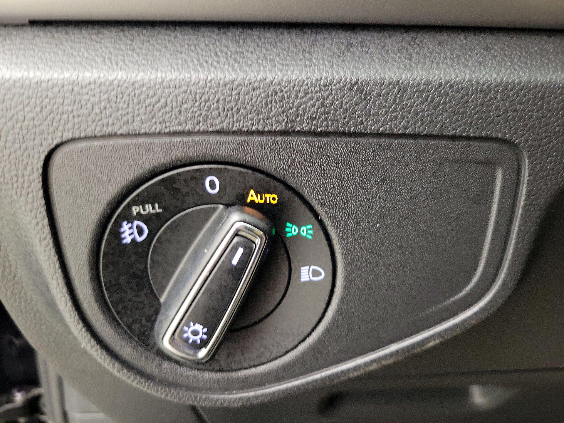 Thumbnail: 2018 Volkswagen Atlas - 13