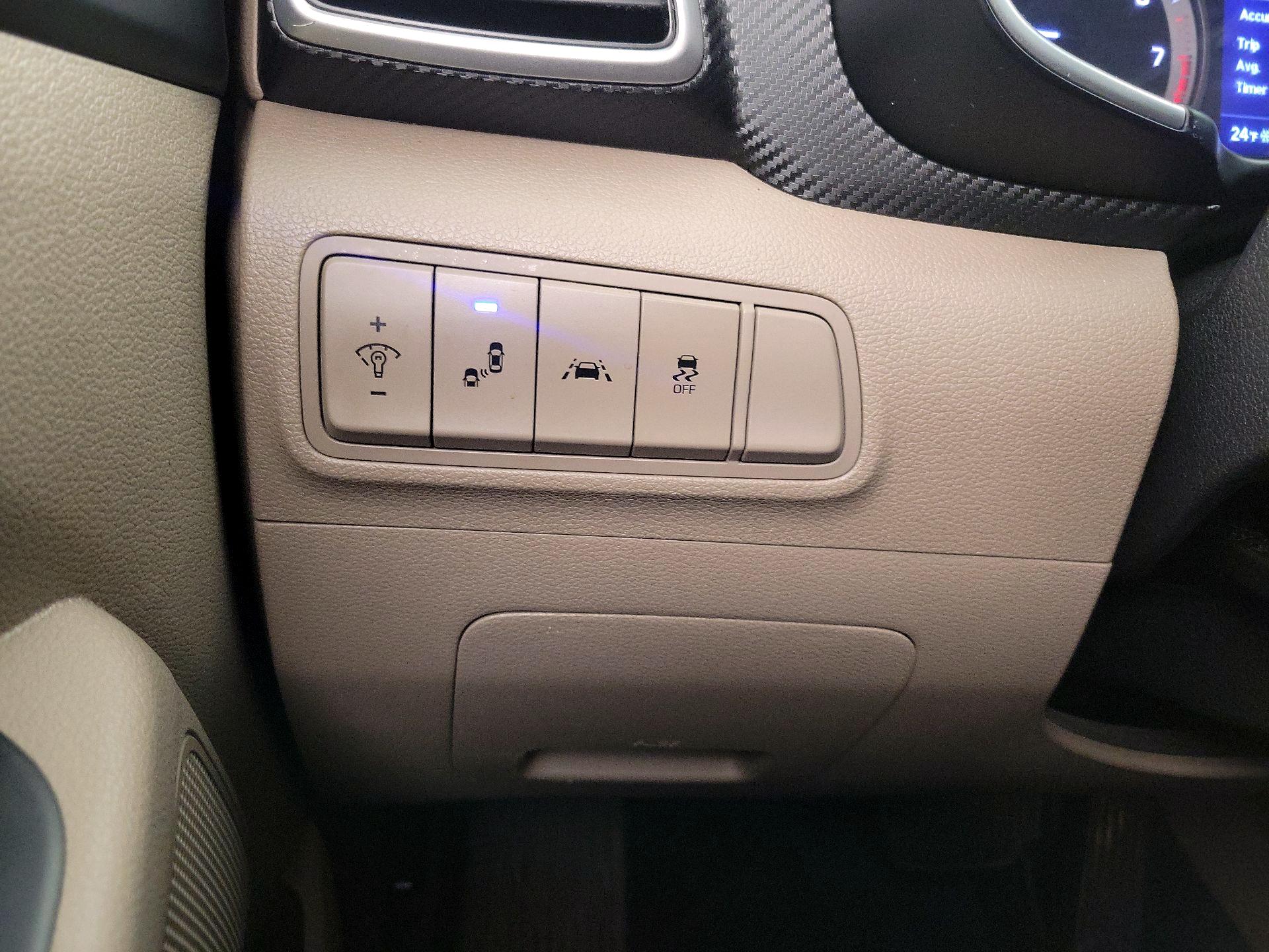 Thumbnail: 2019 Hyundai Tucson - 13