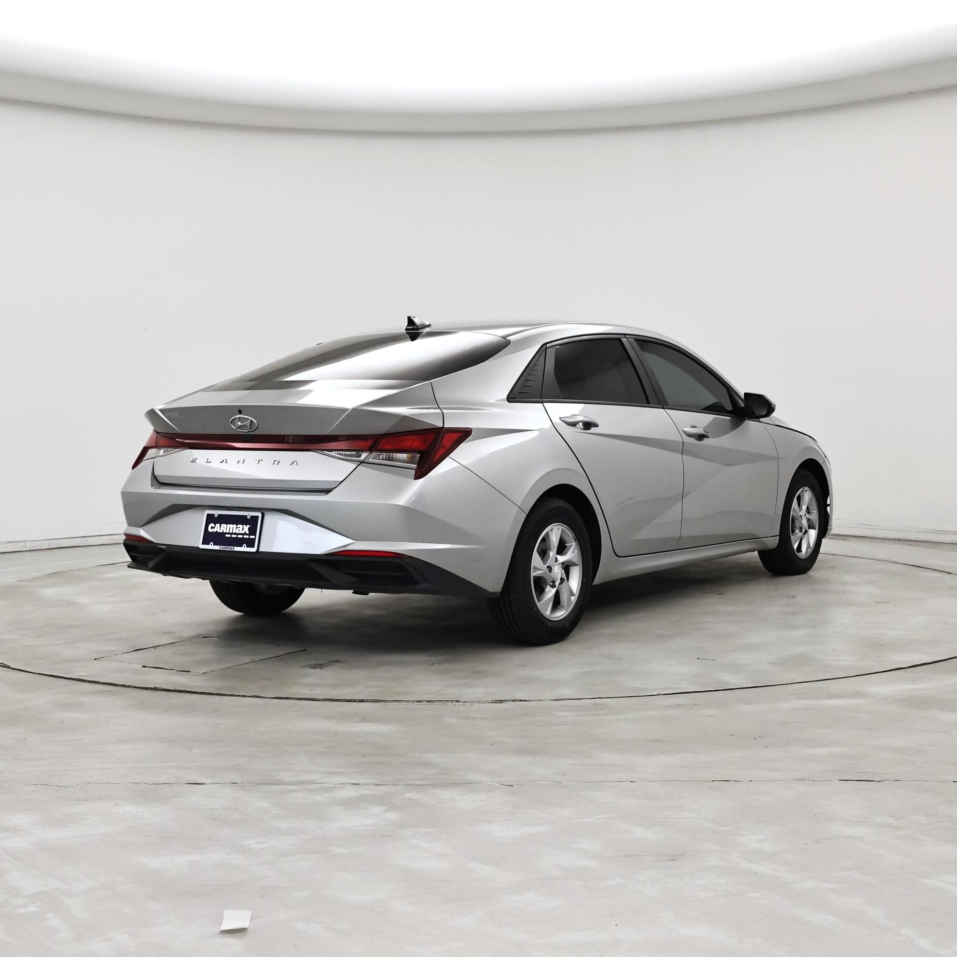 Thumbnail: 2023 Hyundai Elantra - 8