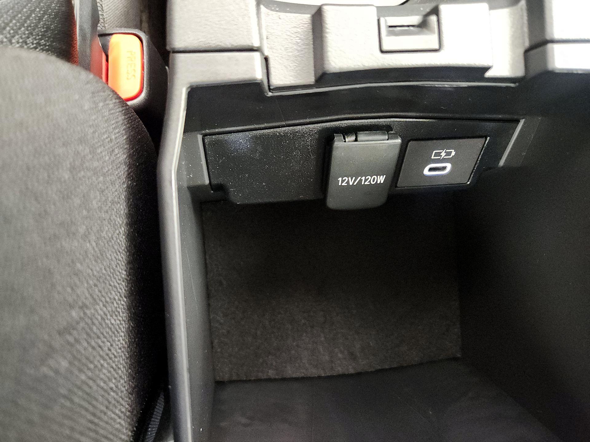 Thumbnail: 2025 Toyota Corolla - 18