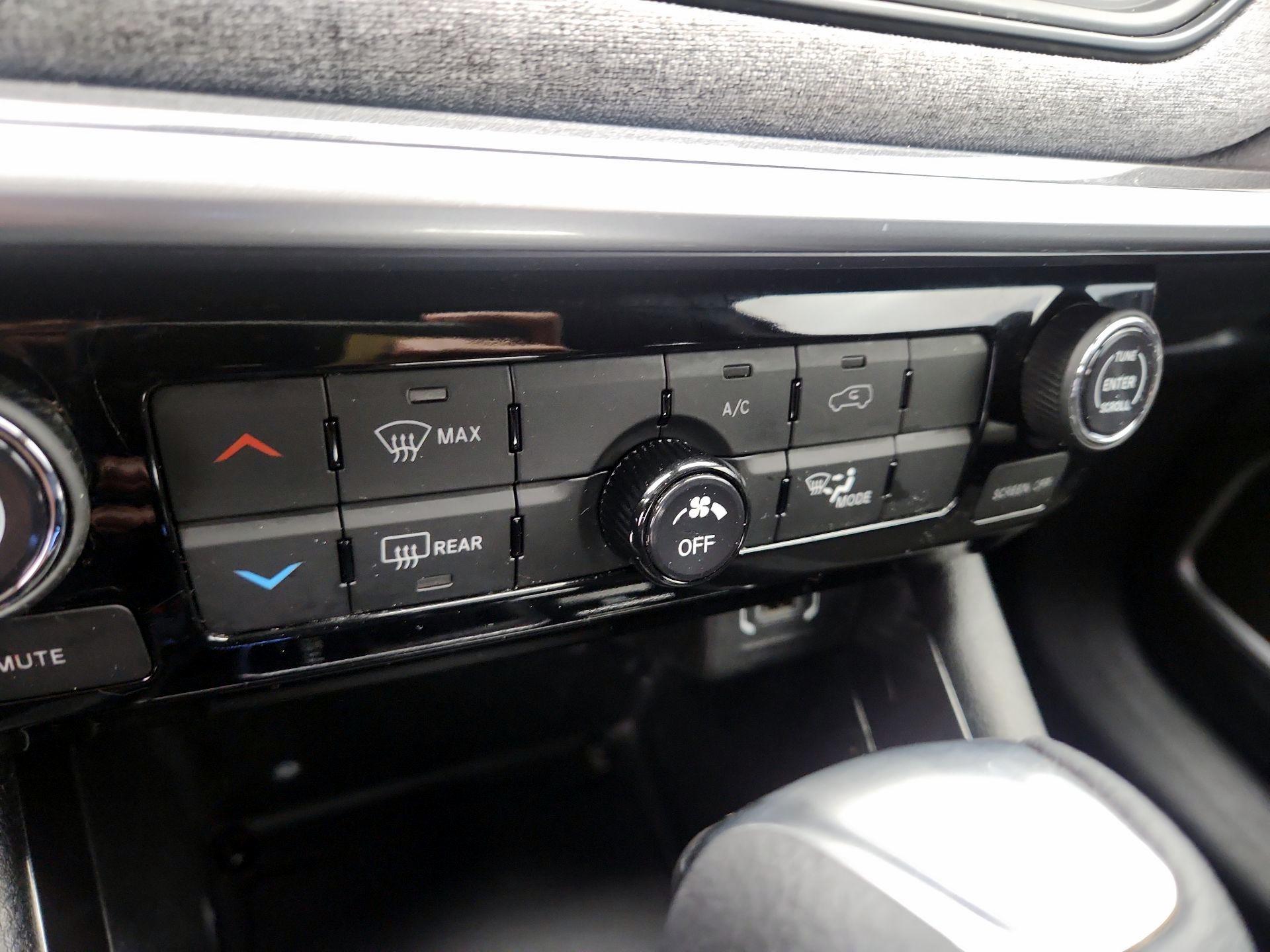 Thumbnail: 2023 Jeep Compass - 16