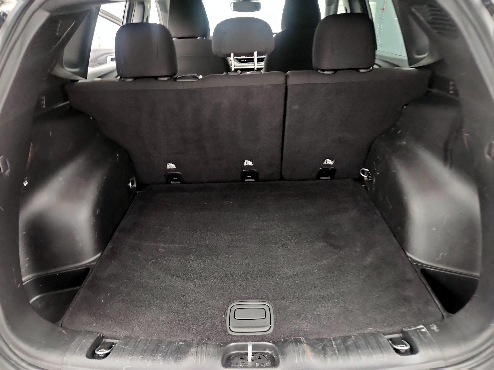 Thumbnail: 2023 Jeep Compass - 20