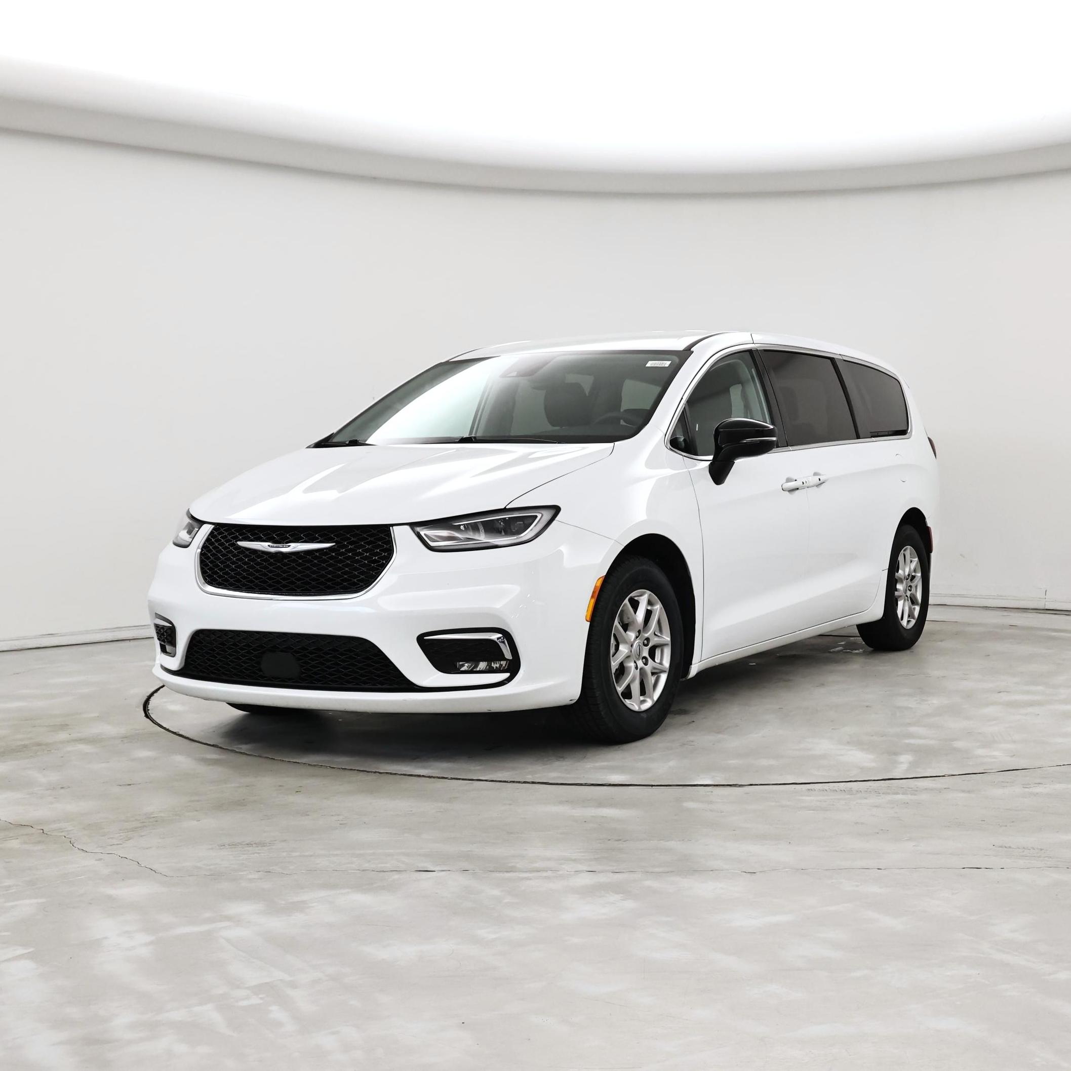 Thumbnail: 2024 Chrysler Pacifica - 4