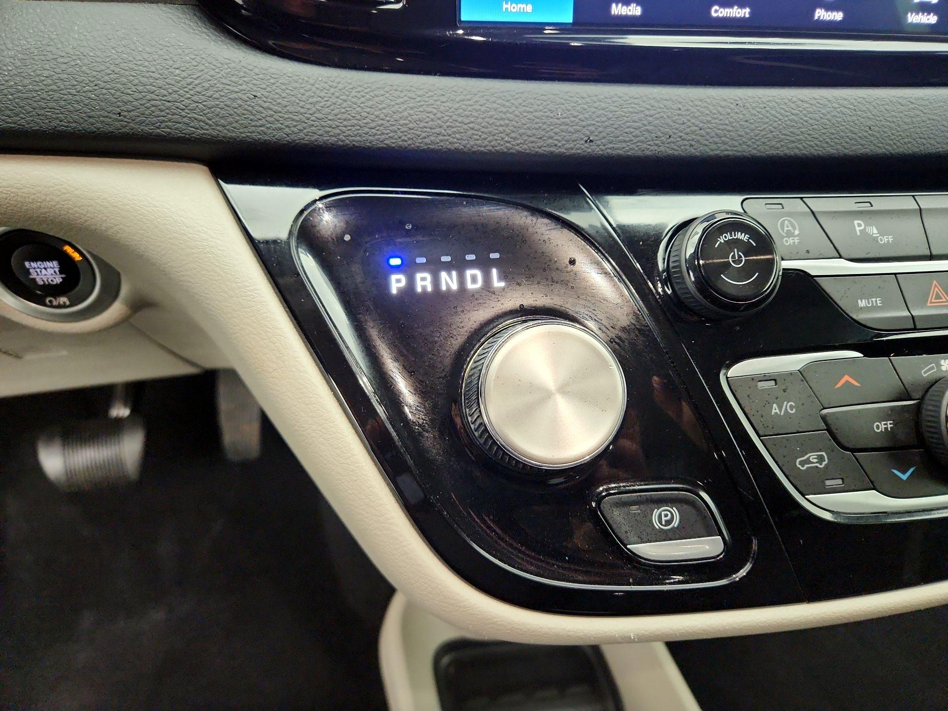 Thumbnail: 2024 Chrysler Pacifica - 17