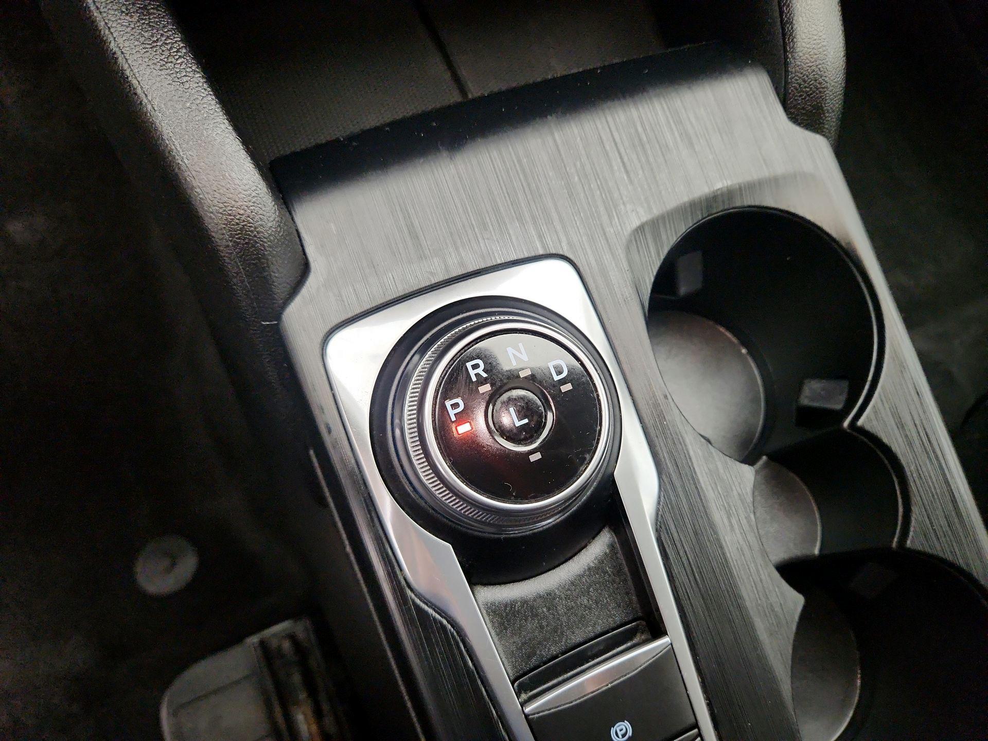 Thumbnail: 2022 Ford Escape - 18